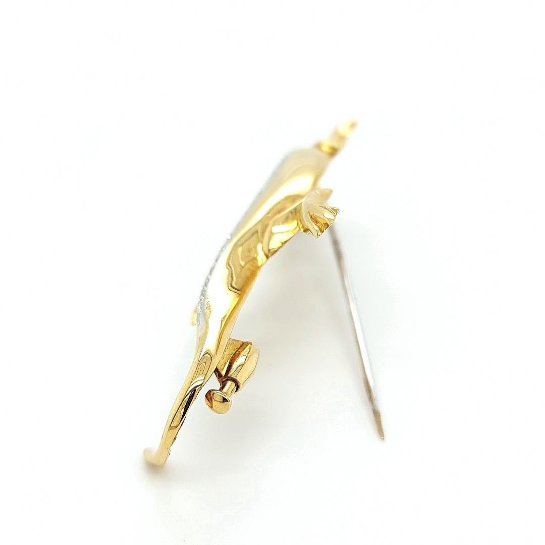  18kt Yellow and White Gold Salamander/Lizzard  Brooch Set with Diamonds For Sale 3