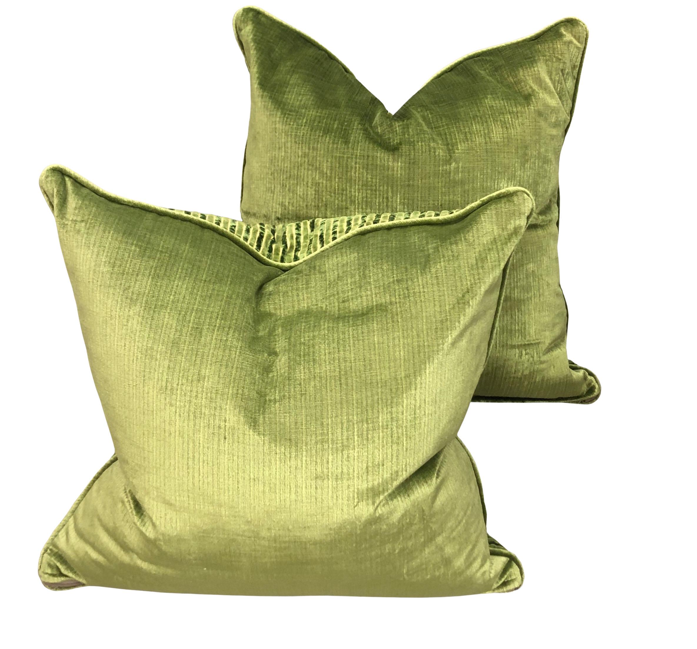 Salamandré Green Stripe Pillows In Good Condition For Sale In Tampa, FL