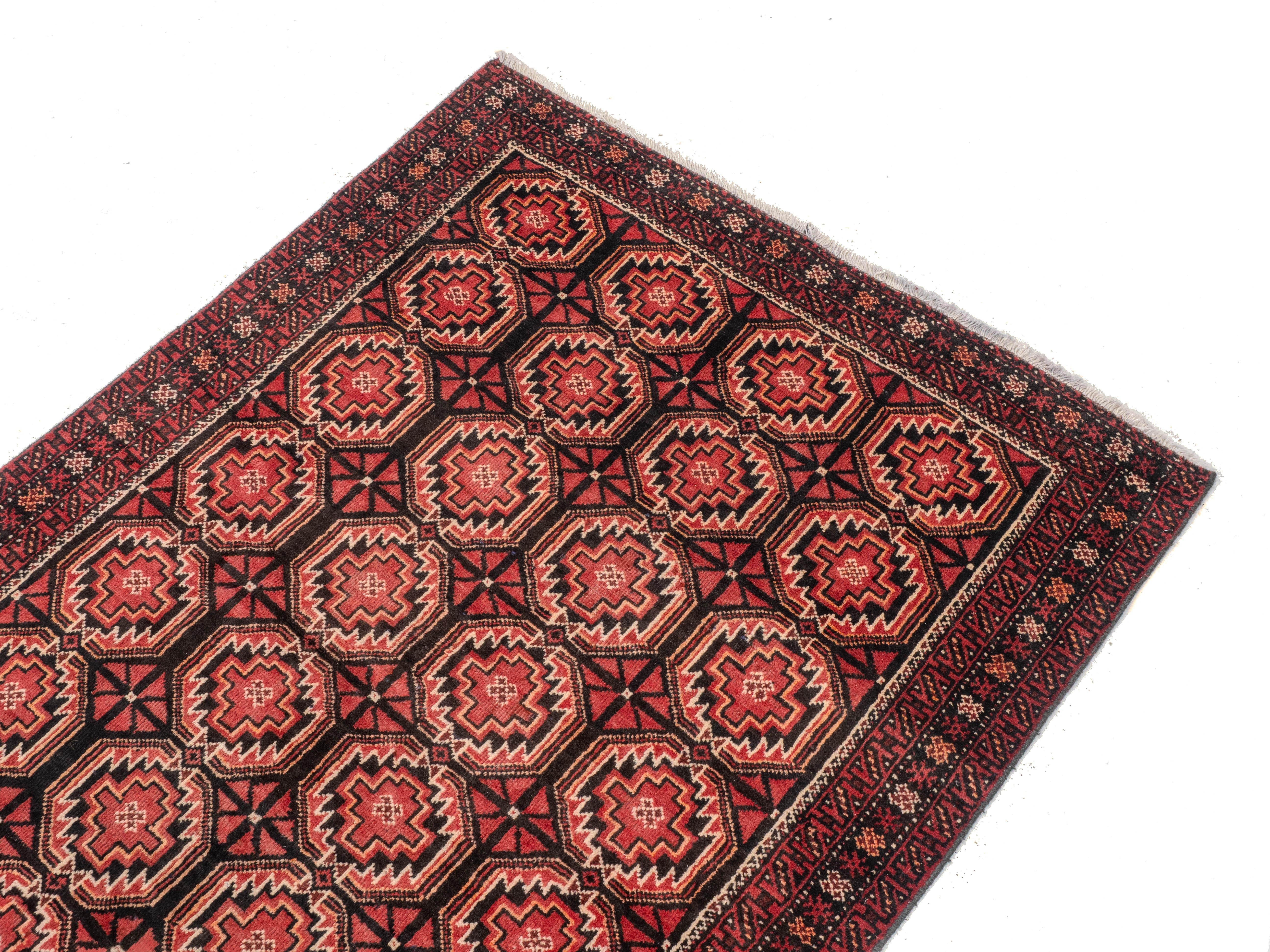 Metà XX secolo Tappeto lungo Baluch afghano persiano Khorasan tessuto a mano (Carpet Balouch) in vendita