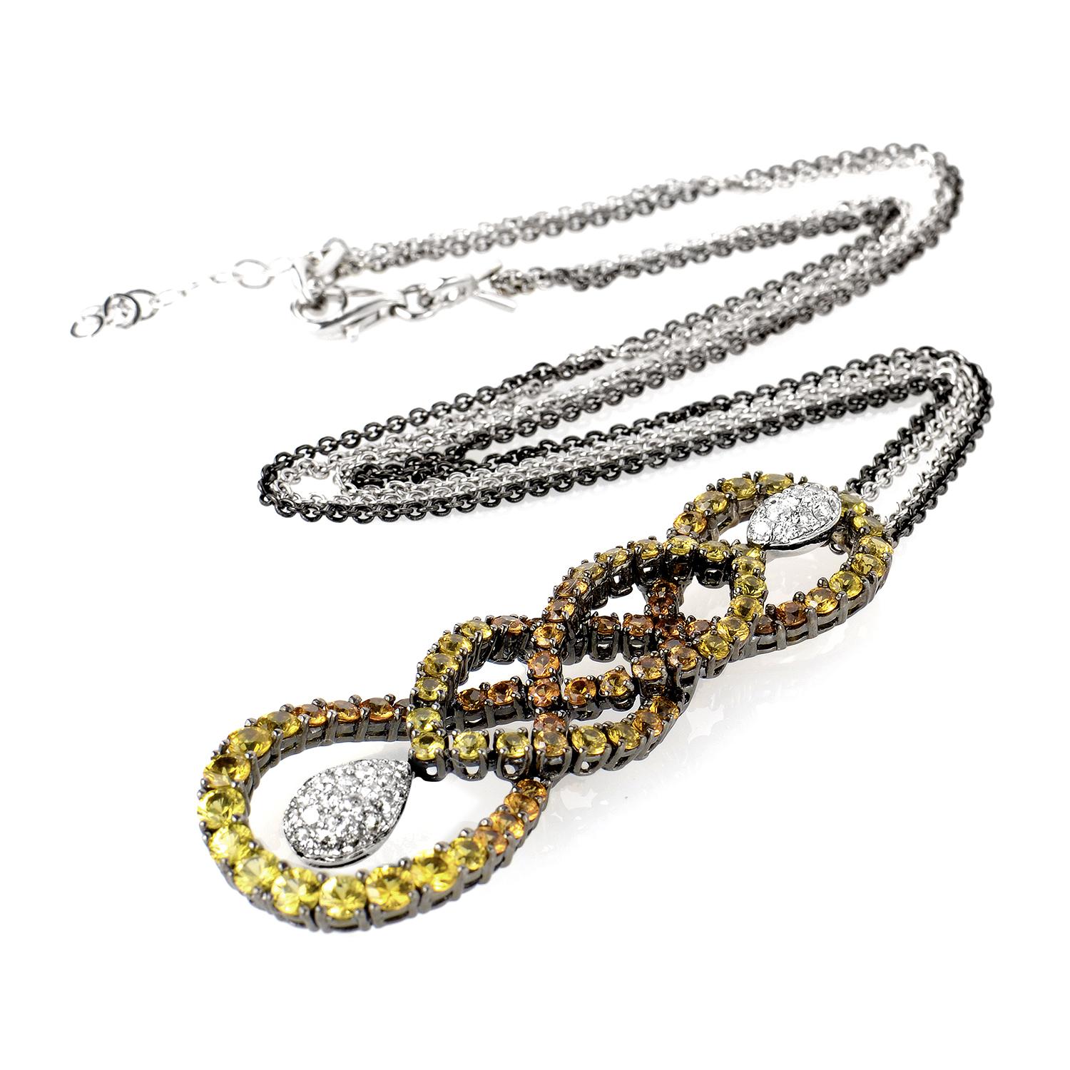 Taille ronde Salavetti Collier en or blanc 18 carats avec plusieurs saphirs et diamants en vente