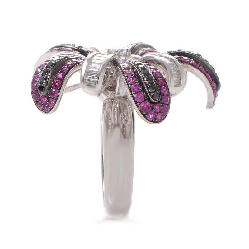 Women's Salavetti 18 Karat White Gold Pink Sapphire Multi-Diamond Ring