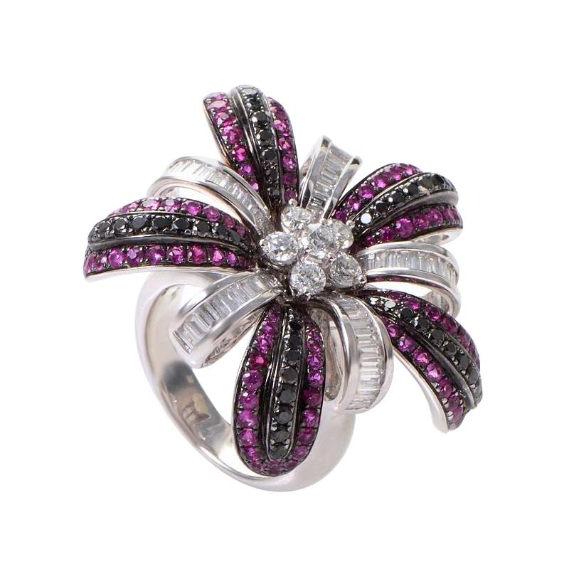 Salavetti 18 Karat White Gold Pink Sapphire Multi-Diamond Ring