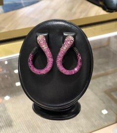 Salavetti 18 Karat Yellow Gold Swirl Earrings