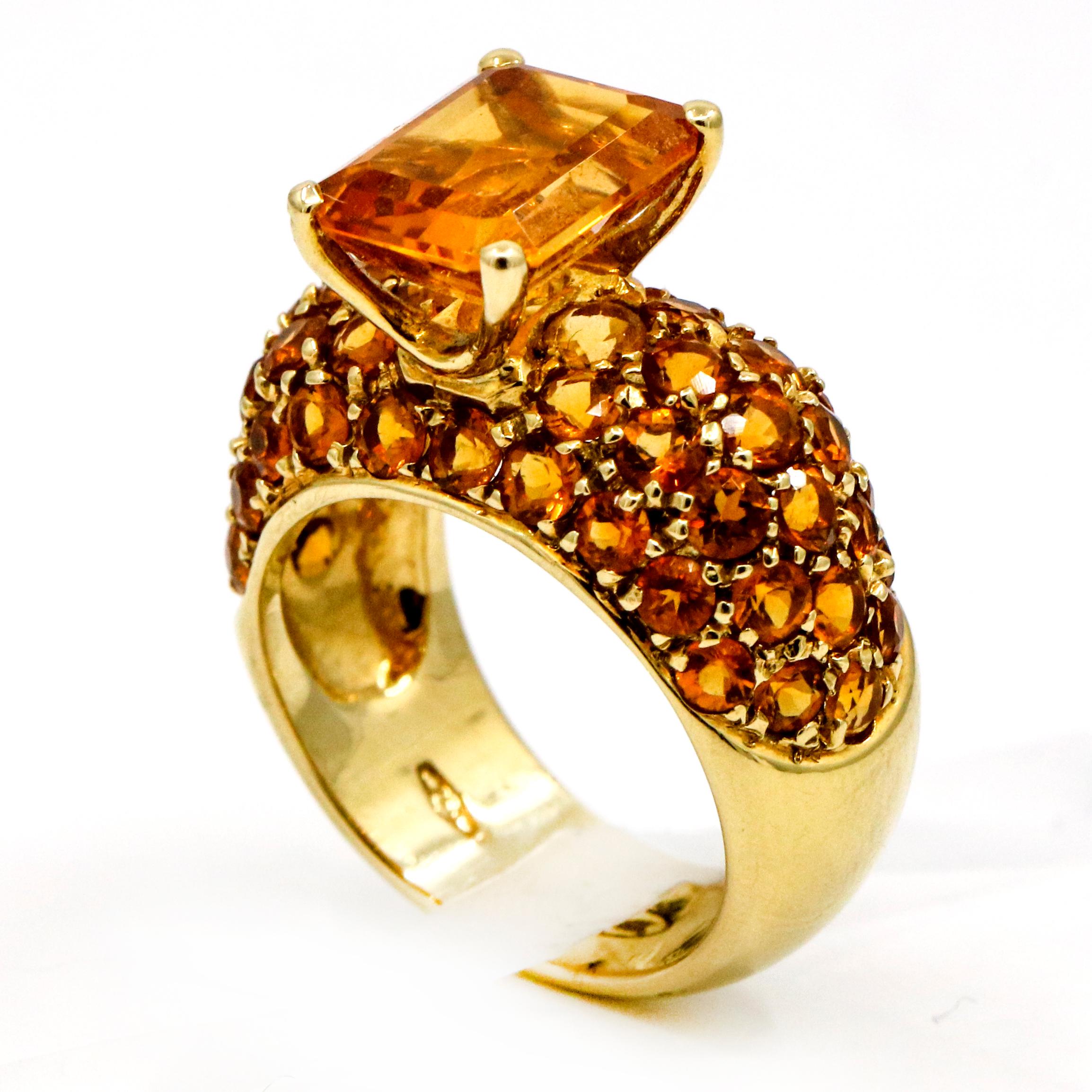 Salavetti 18 Karat Yellow Gold Imperial Citrine Cocktail Ring For Sale 1