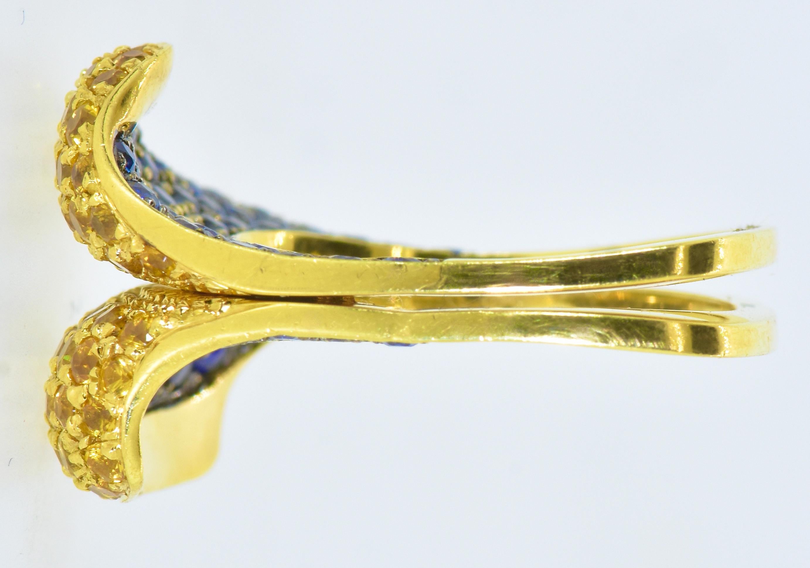 Salavetti Blue and Yellow Natural Sapphire Unusual 18K Ring For Sale 6