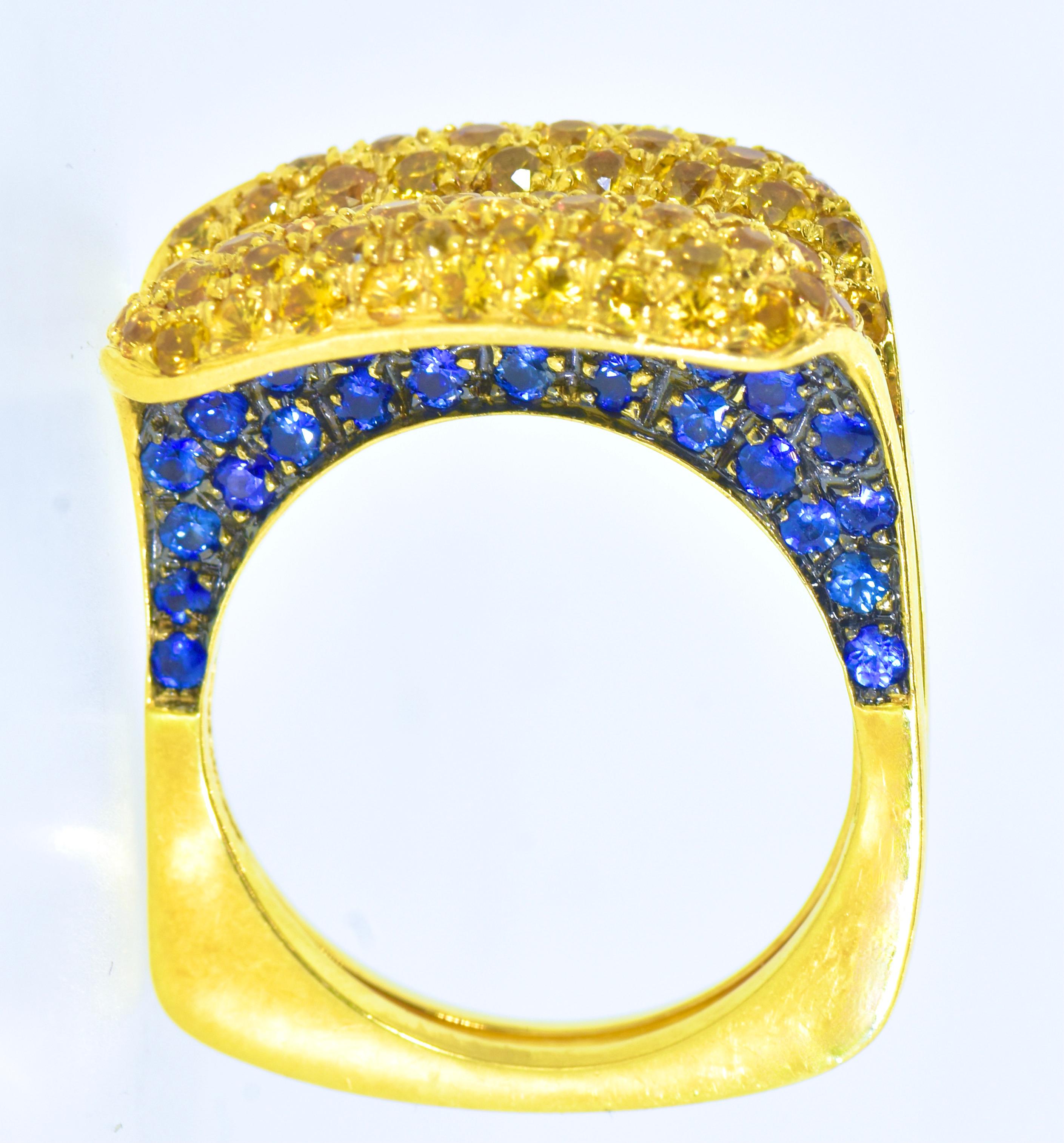 Salavetti Blue and Yellow Natural Sapphire Unusual 18K Ring For Sale 3