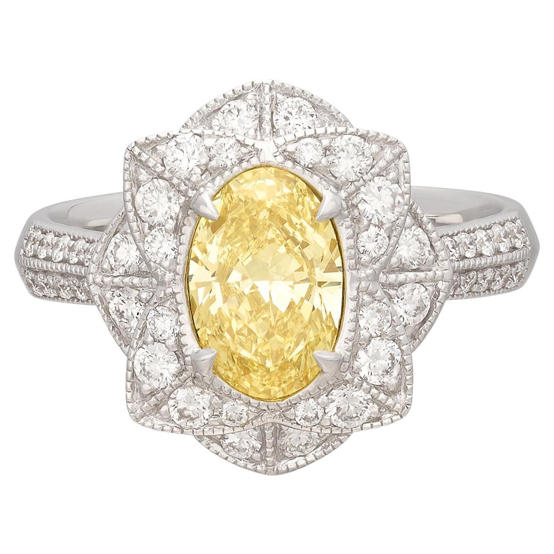 Salavetti Fancy Yellow 1.35-ct. Oval Diamond Ring For Sale