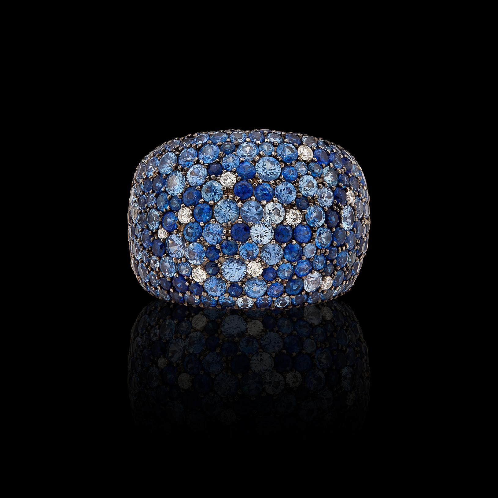 Salavetti Sapphire and Diamond Pave Ring In New Condition In San Francisco, CA