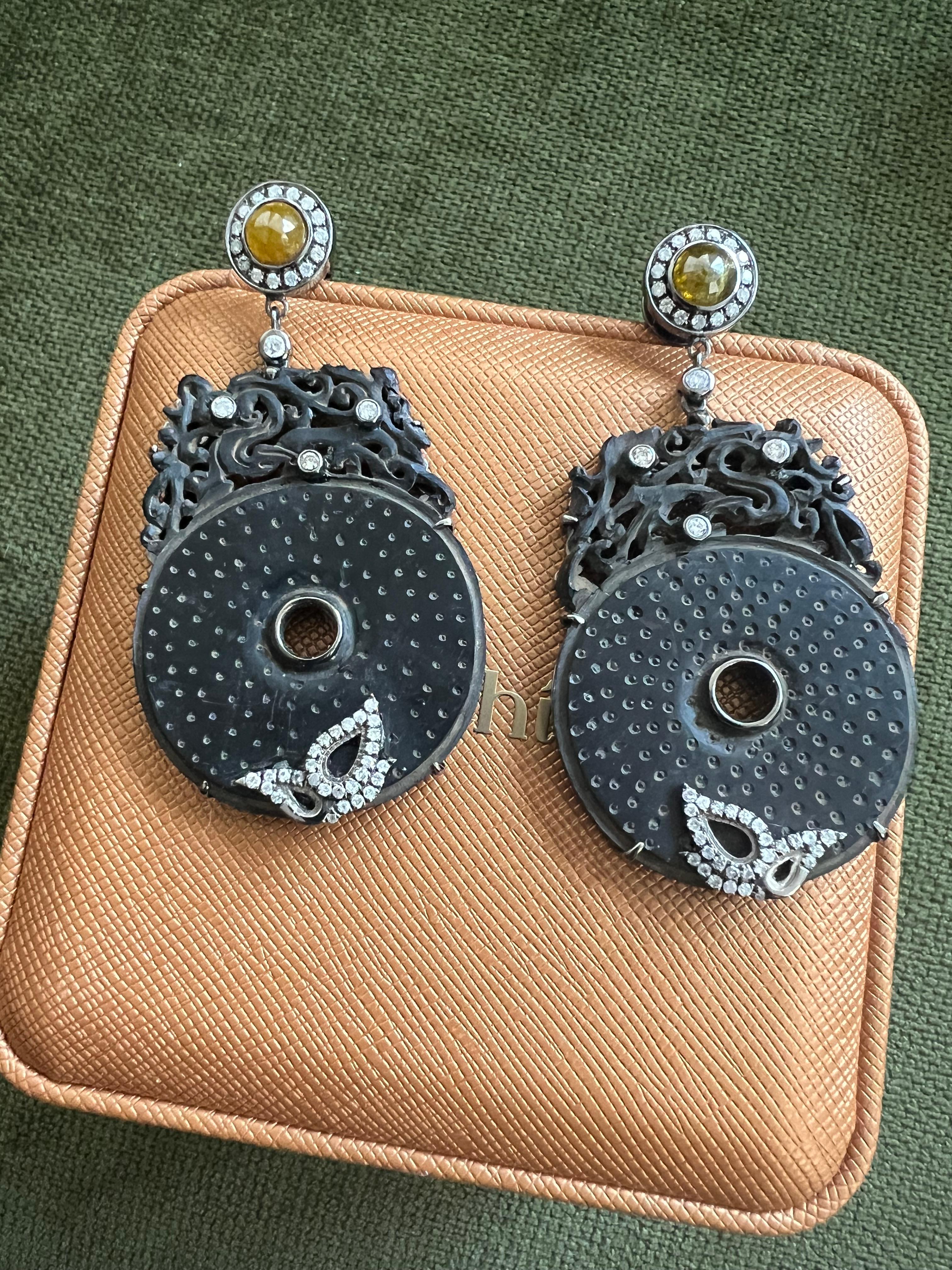 SALE Bochic “Noir” Black Carved Vintage Jet & Diamond Earrings, Set in 18K Gold For Sale 7