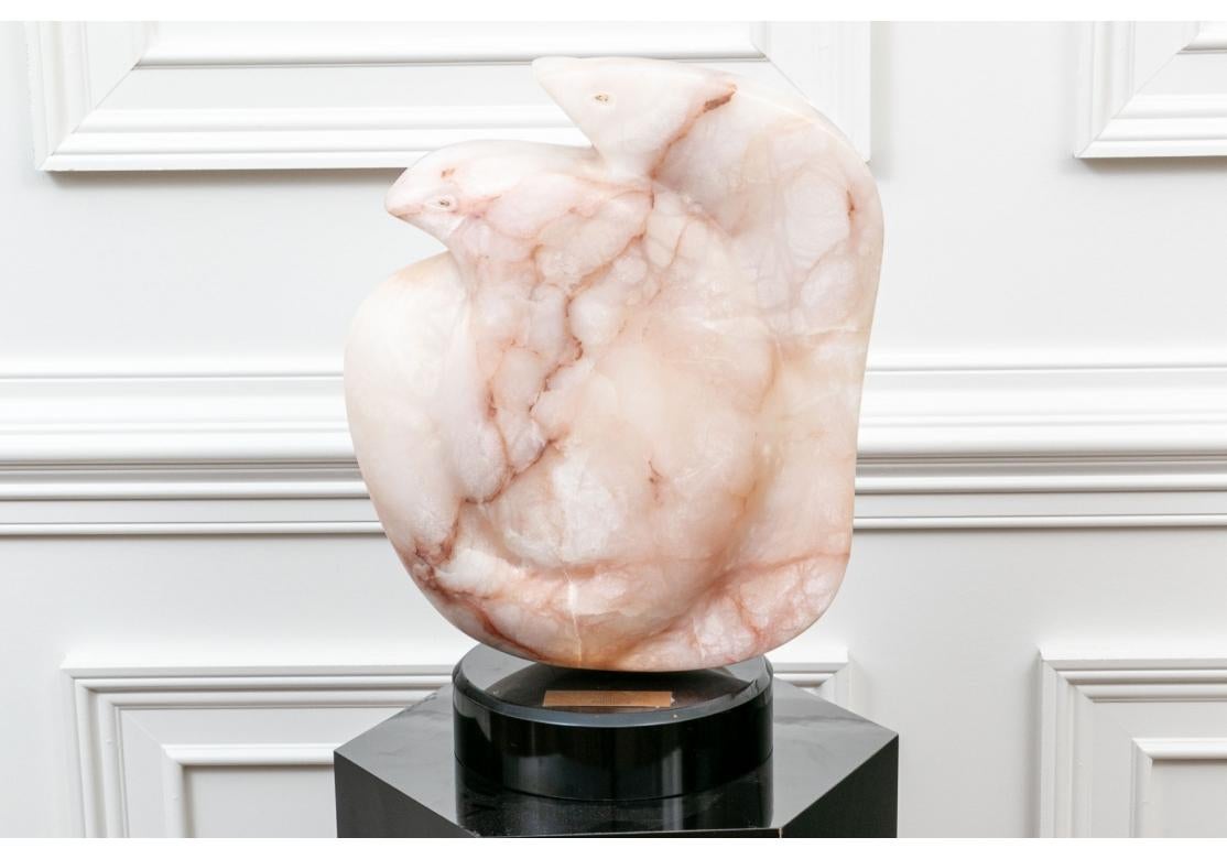 Saleh Mouallem (US, 1921-2014) Rosa Alabaster-Abstrakte Skulptur, „Love Birds“ im Angebot 1