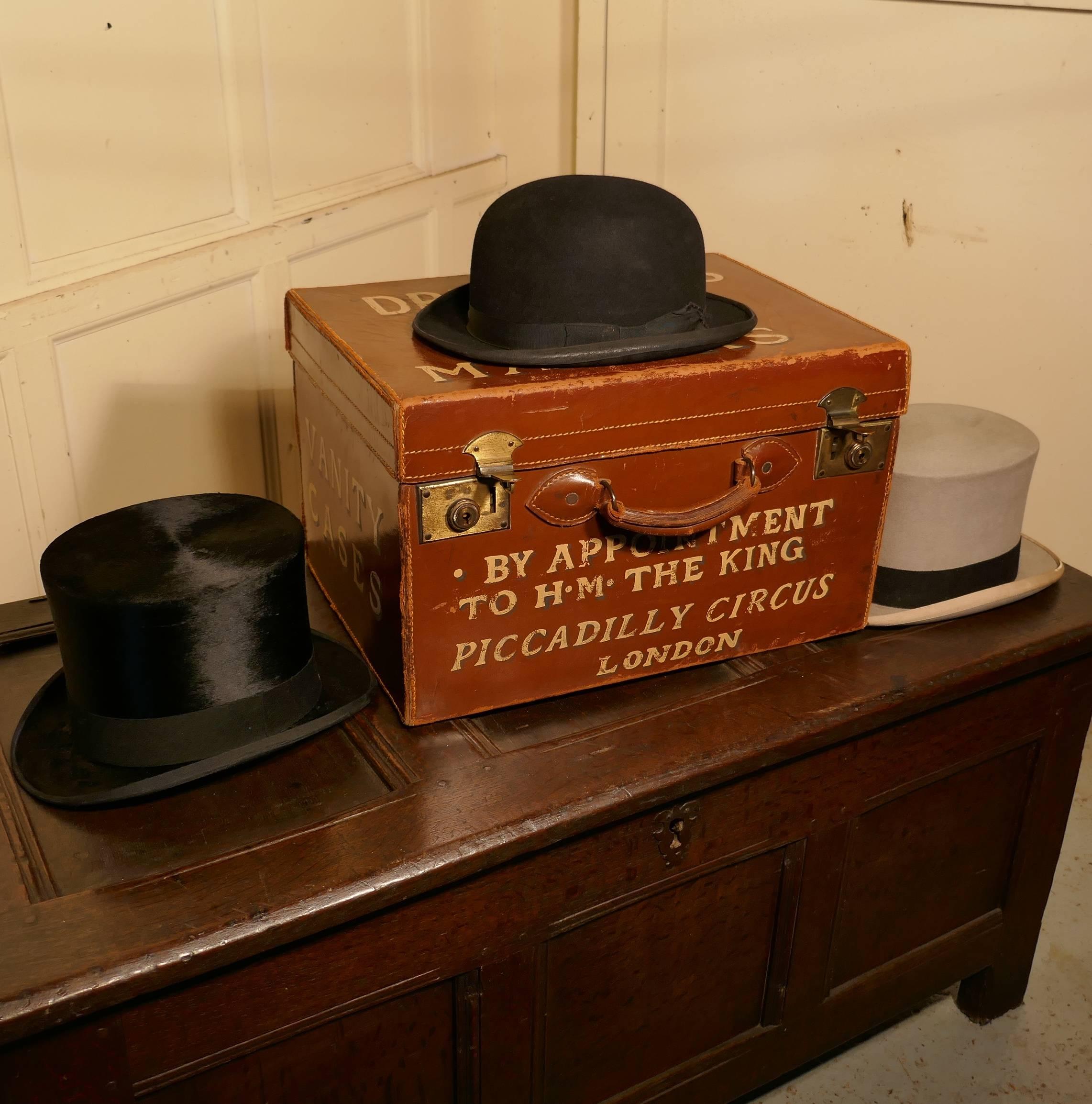 Muster eines Verkäufers Edwardain Lederhutbox und Hüte:: Drew und Söhne Trunk Makers (Edwardian)