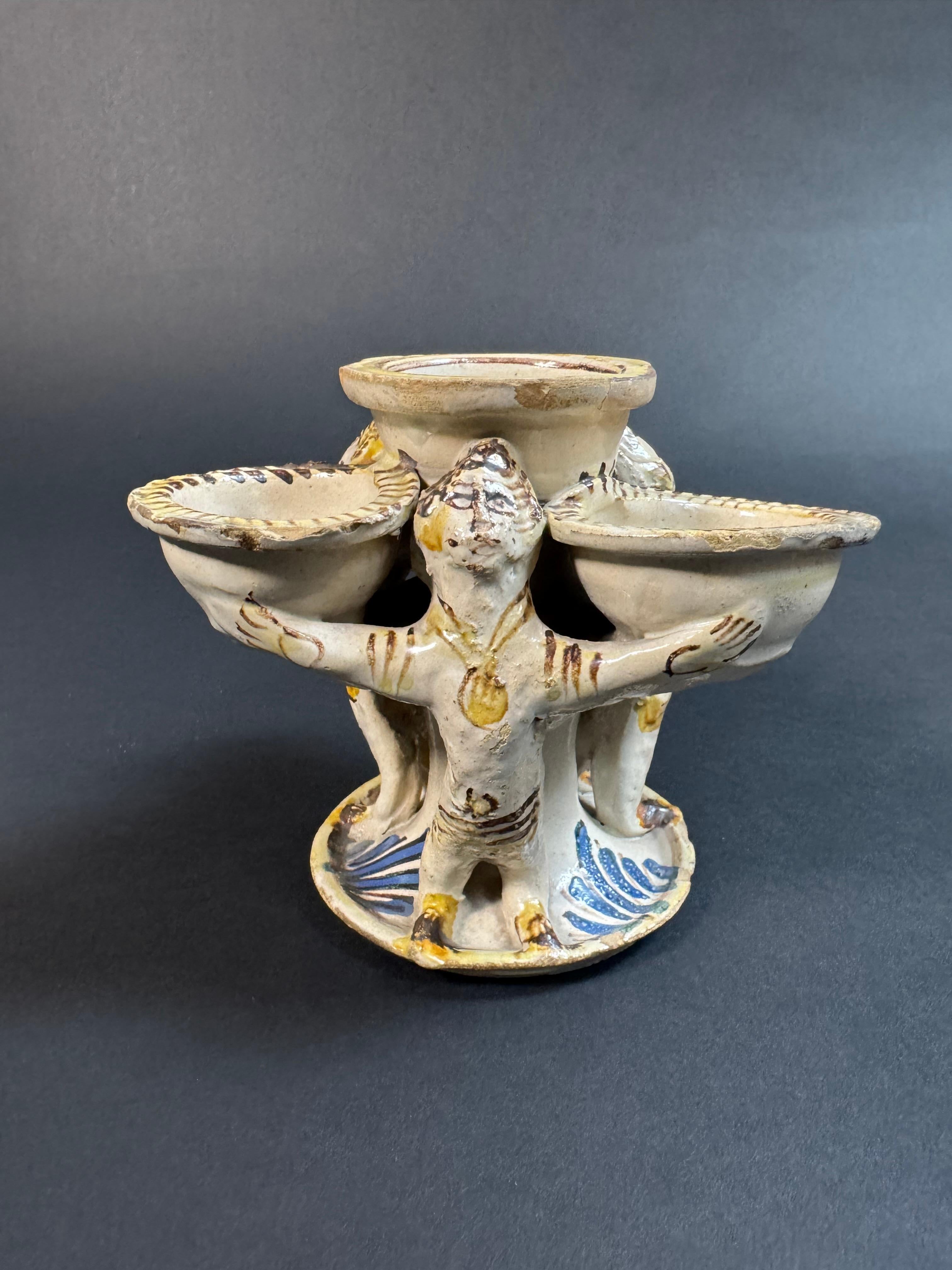 Maiolica Saliera Laertina in maiolica - seconda metà del XVIII secolo in vendita