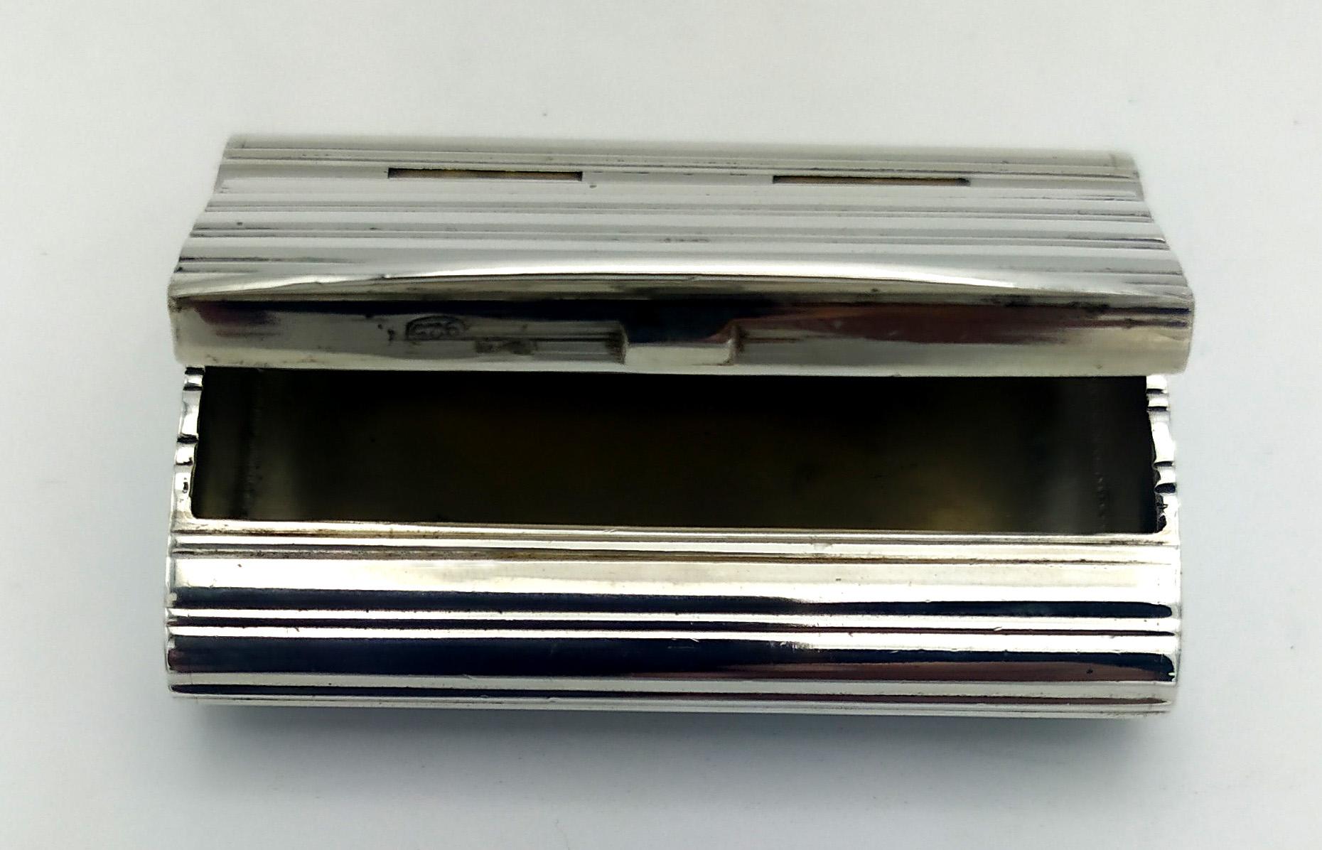 Pastillero Salimbeni Tapa Semi-Invisible Plata de Ley Natural finales del siglo XX en venta