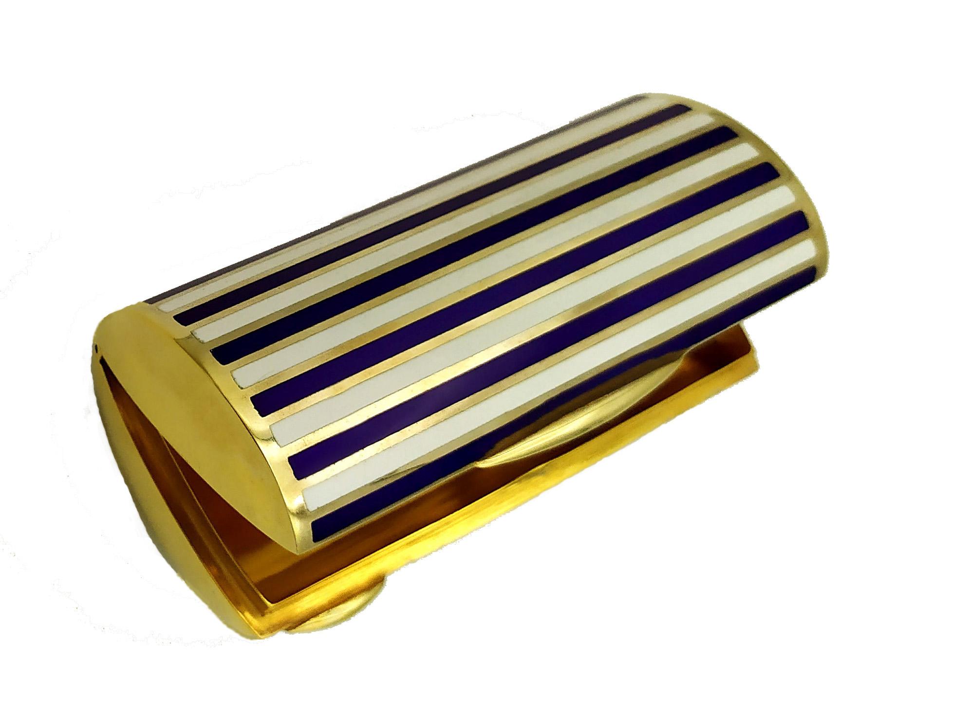 Purse cigarette case, oval section in 925/1000 sterling silver gold plated with two-color enameled stripes. Early 20th century English style. Measures 9 x 4.3 x 2.6 cm. Weight 96 g. Designed in 1973 by Franco Salimbeni and produced in the Salimbeni