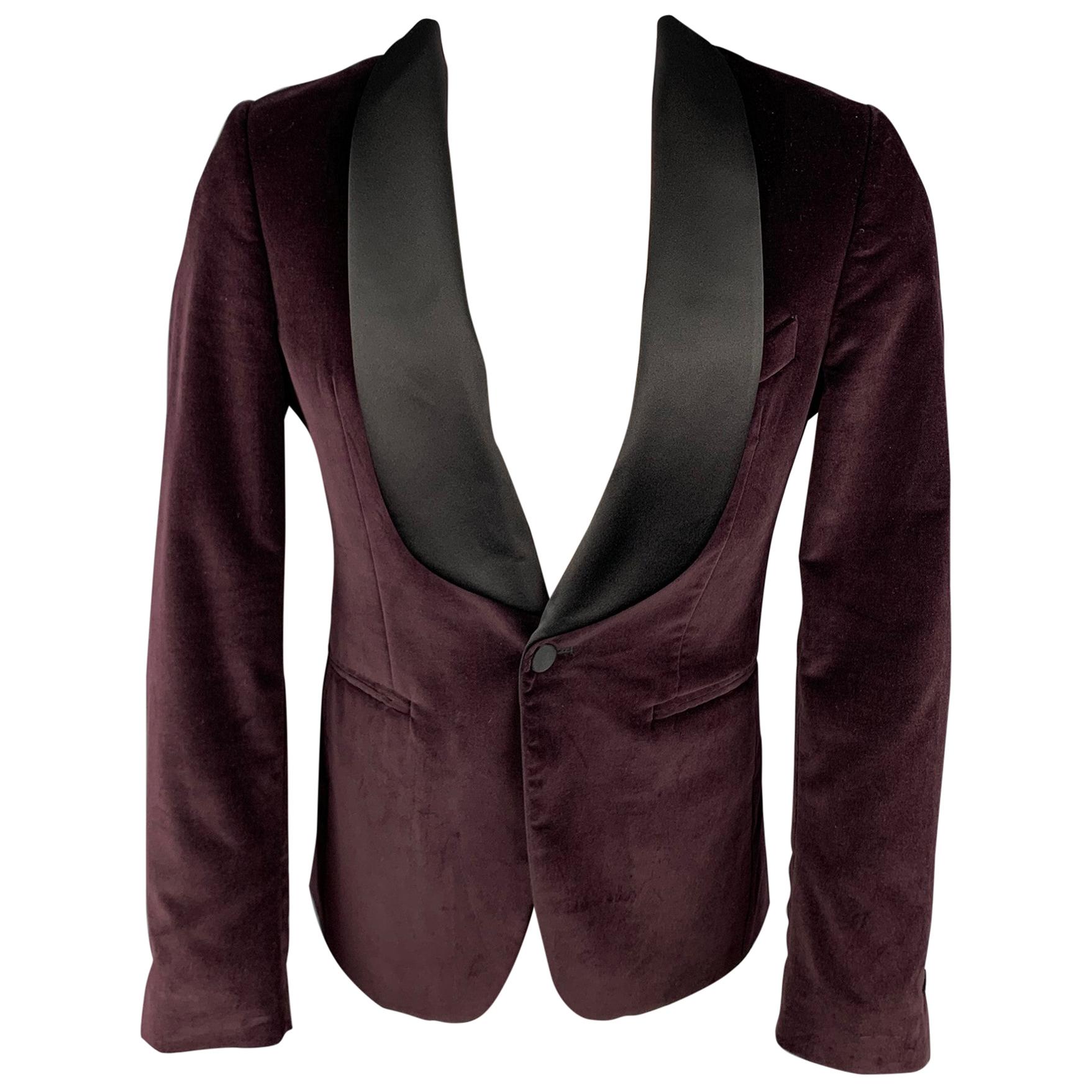 SALLE PRIVEE Size 36 Burgundy Velvet Shawl Collar Sport Coat
