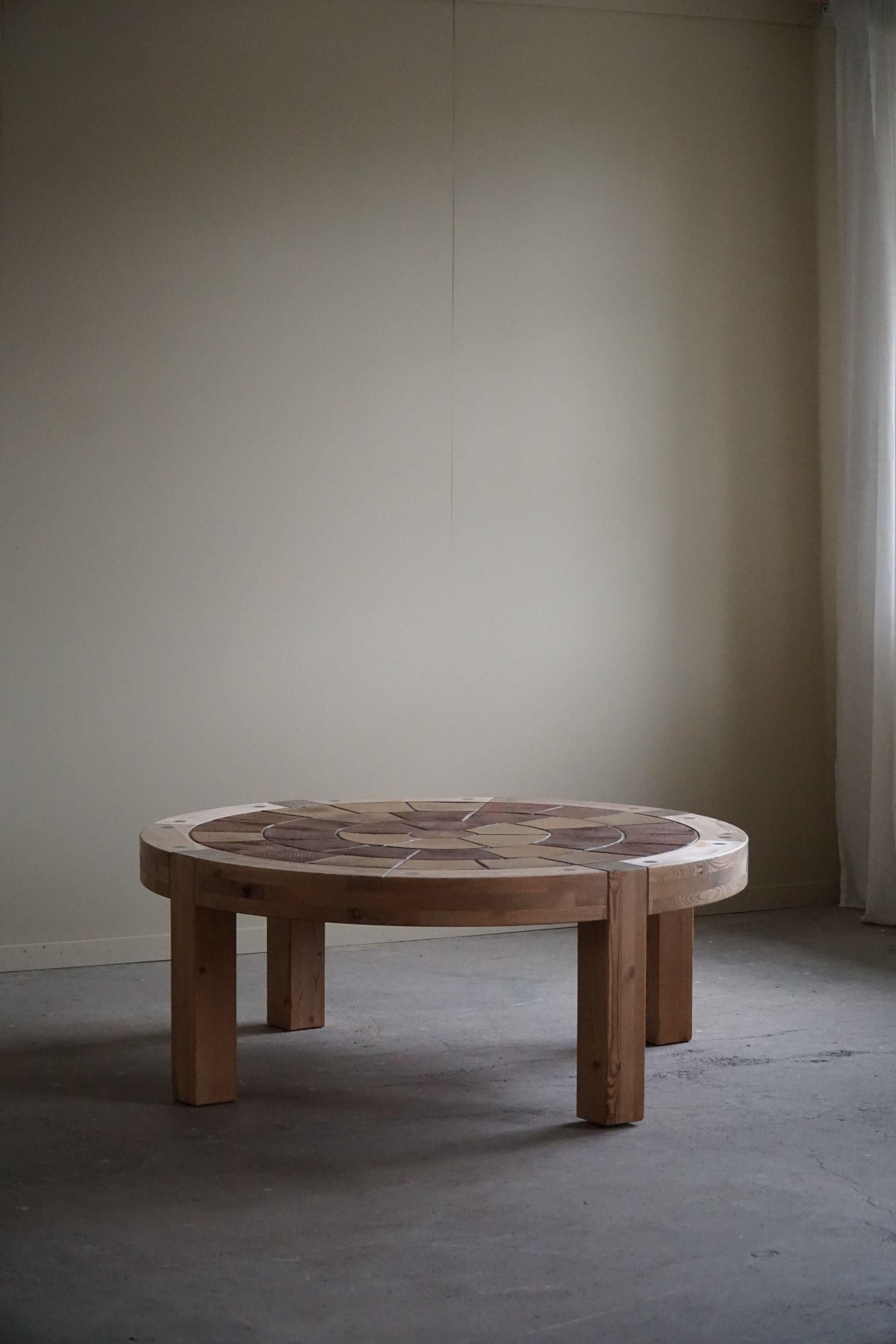 Mid-Century Modern Sallingboe, Large Round Coffee Table in Pine & Ceramic, Danish Design, 1970s For Sale