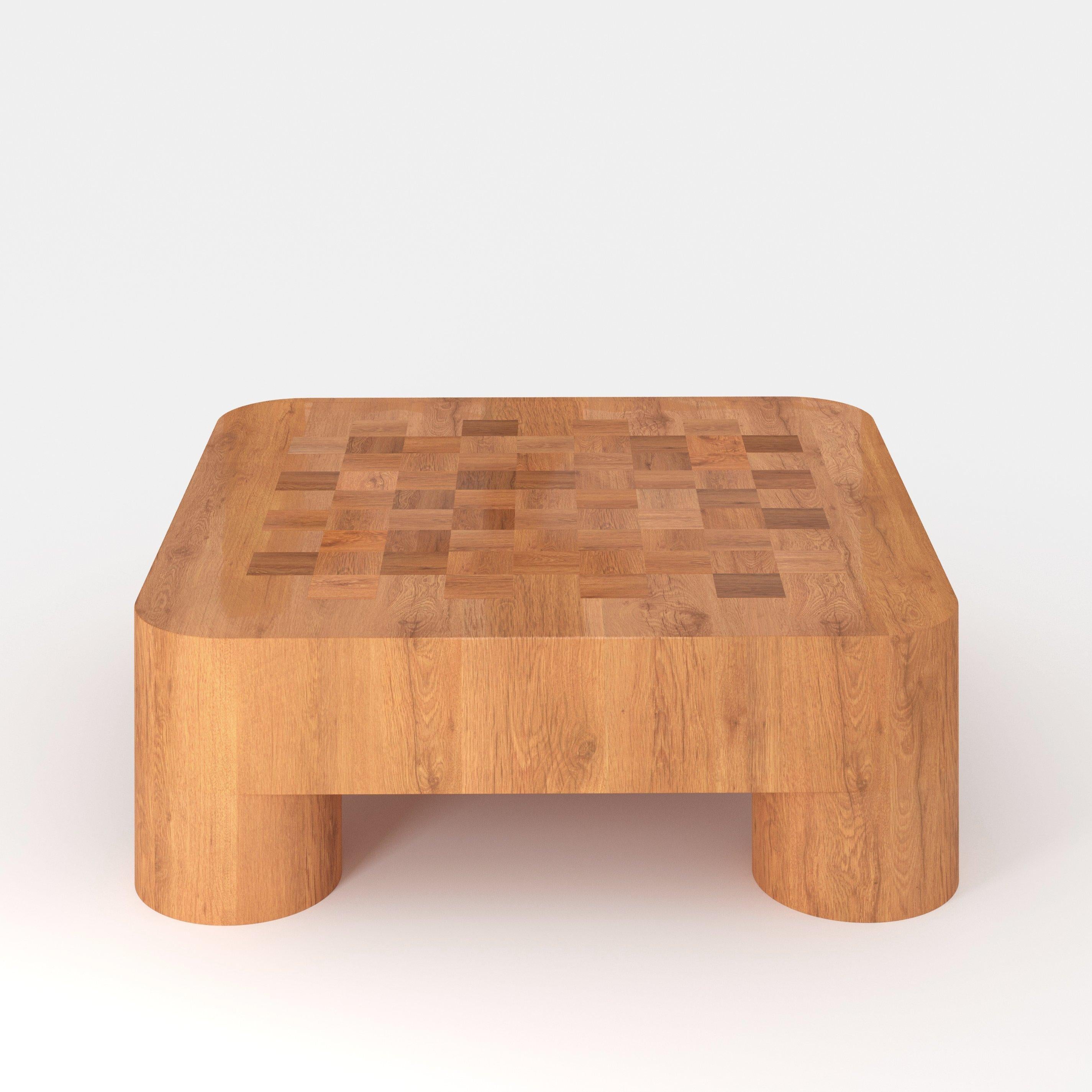 Table basse Sally de Fred et Juul
Dimensions : D 122 x L 122 x H 40 cm.
Matériaux : Chêne.

Fred&Juul, abréviation de Federico Minarelli et Julie Janssen, sont deux architectes qui ont décidé que le métier d'architecte n'était pas fait pour eux.