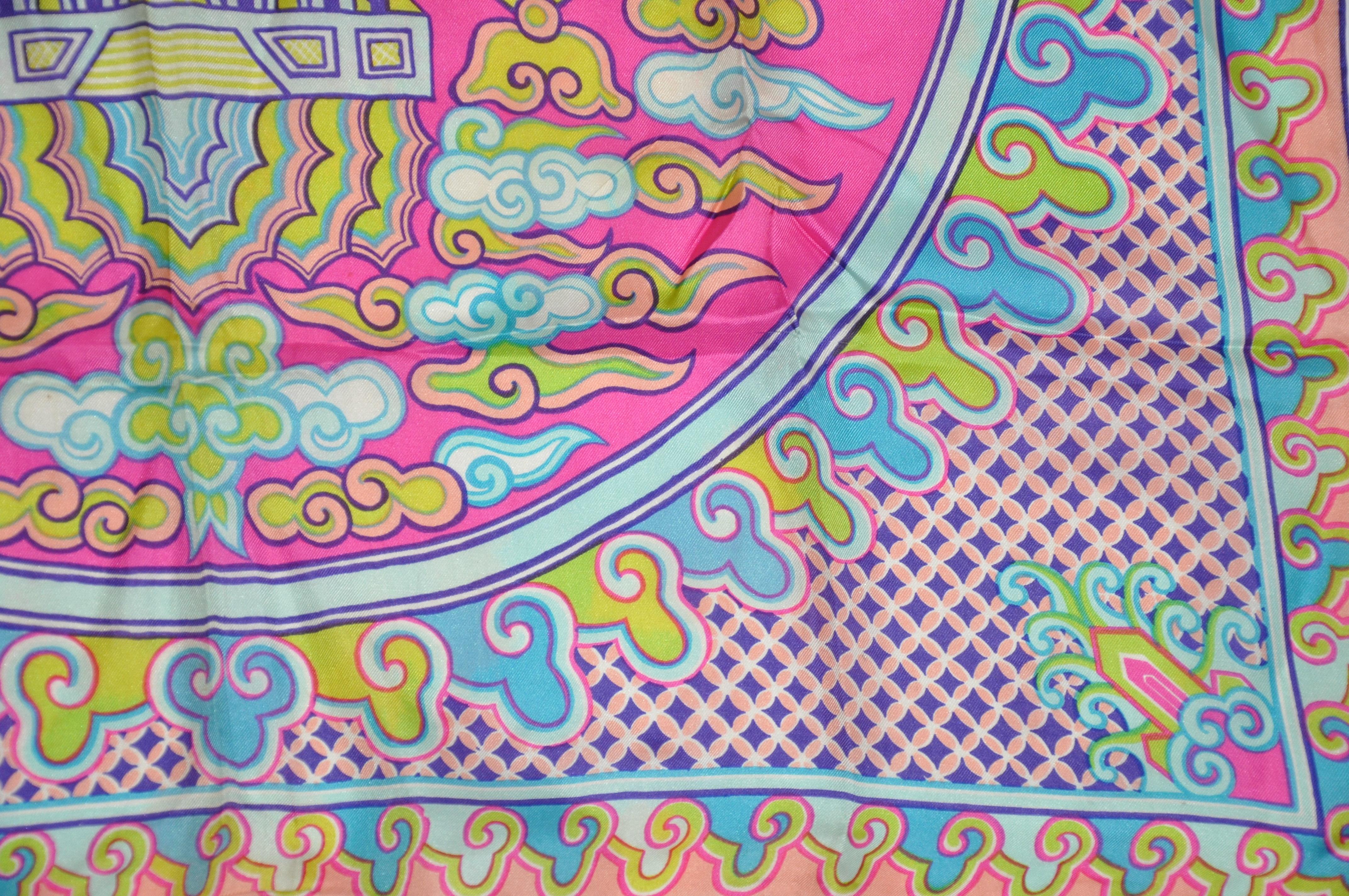Écharpe en soie Sally Gee « Thème asiatique » colorée de façon fantaisiste Unisexe en vente