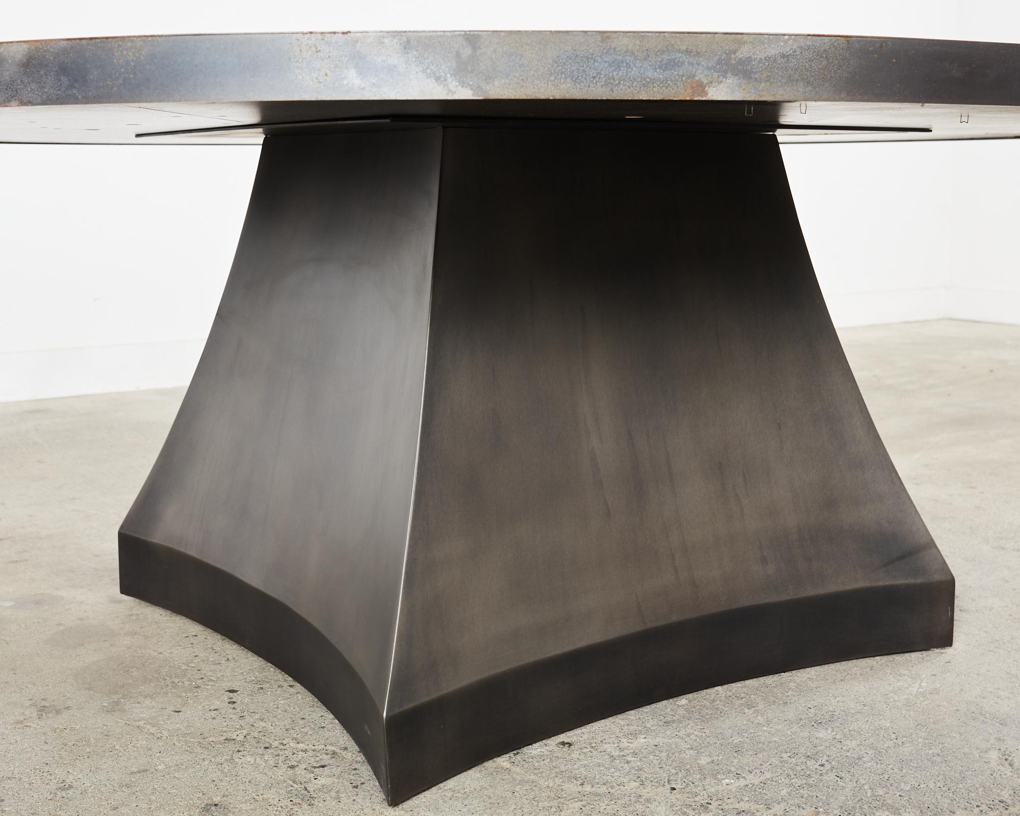 Sally Sirkin Lewis Round Iron Pedestal Dining Center Table  For Sale 1