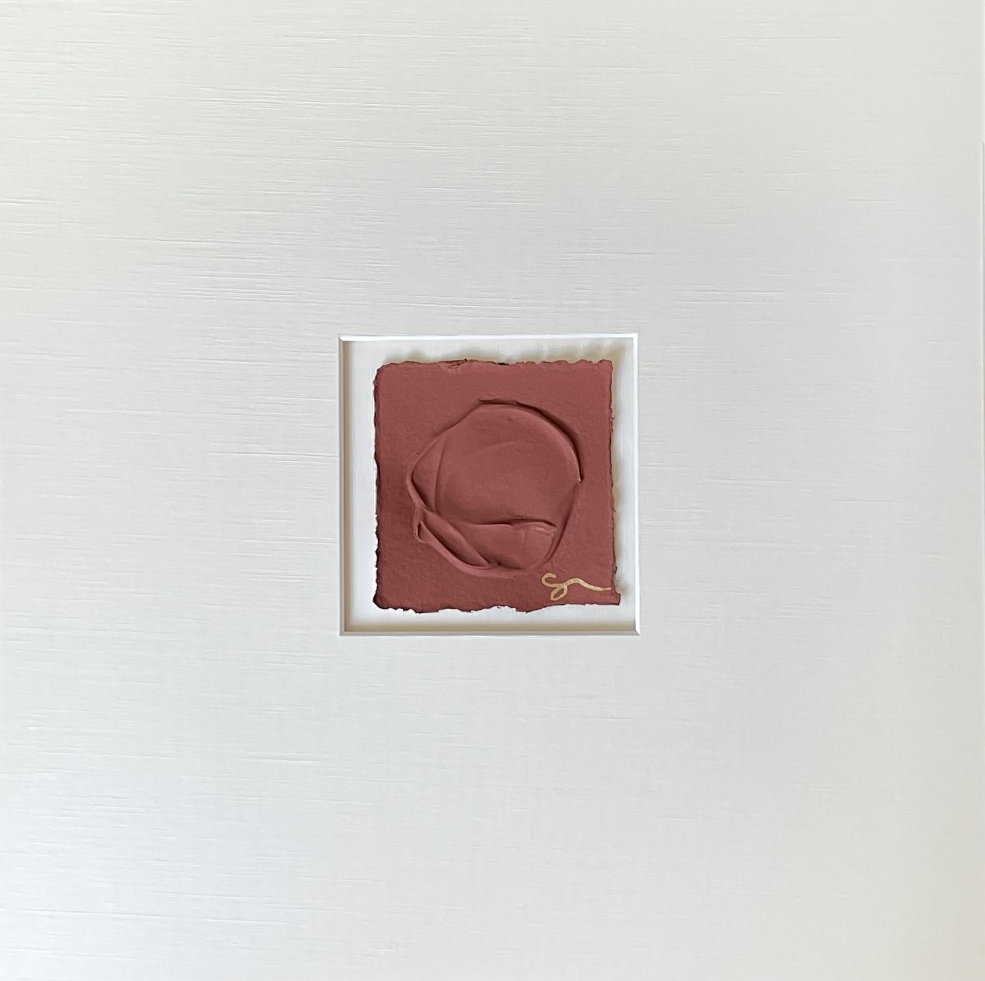 Bildergalerie Rot von Sally Threlkeld, gerahmtes quadratisches Ölgemälde auf Papier, Farbblock