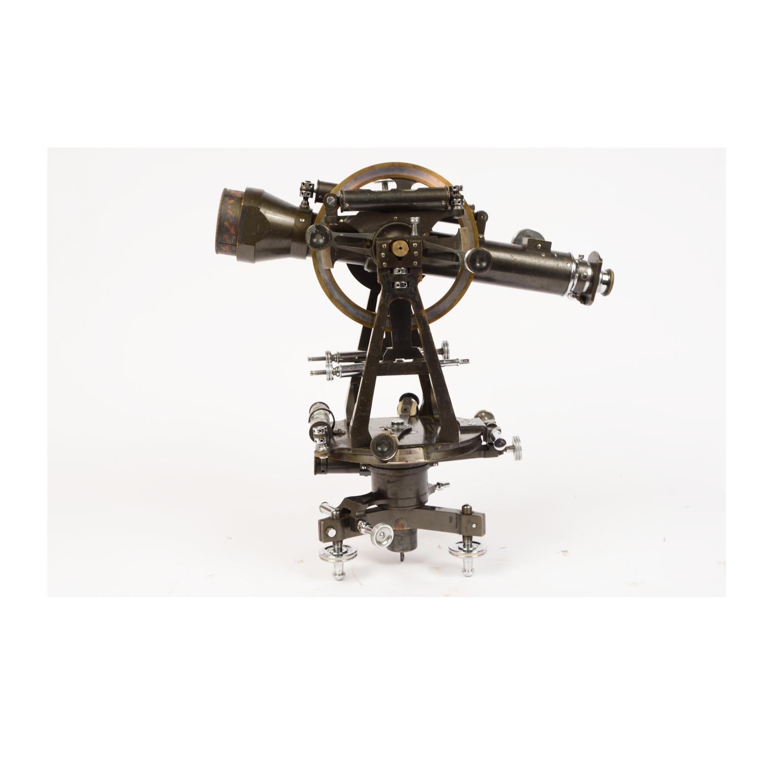 Salmoiraghi Antique Brass Tacheometer, Surveying Measuring Instrument, 1860  In Good Condition For Sale In Milan, IT