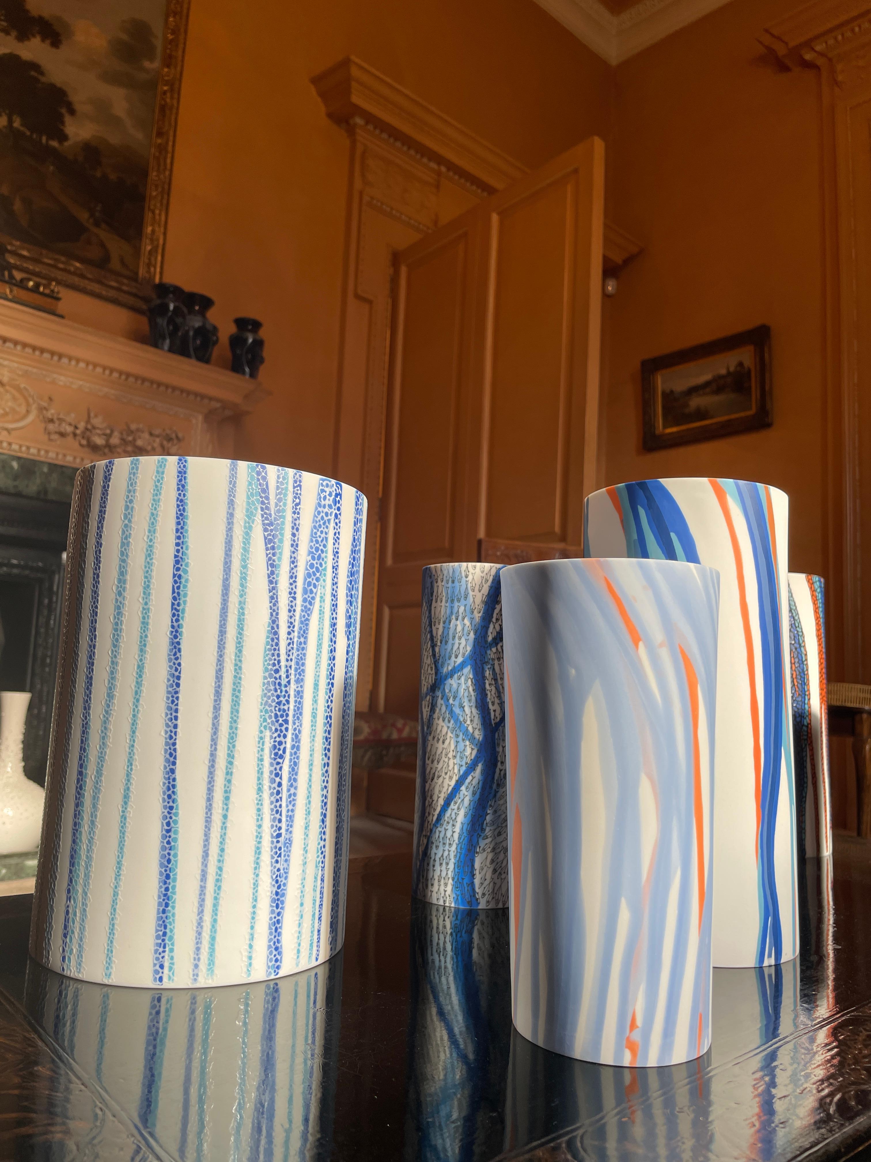 Vase aus lachsfarbenem und himmelfarbenem Porzellan, einzigartig, Parianware, zeitgenössisch, 21. Jahrhundert, UK im Angebot 2