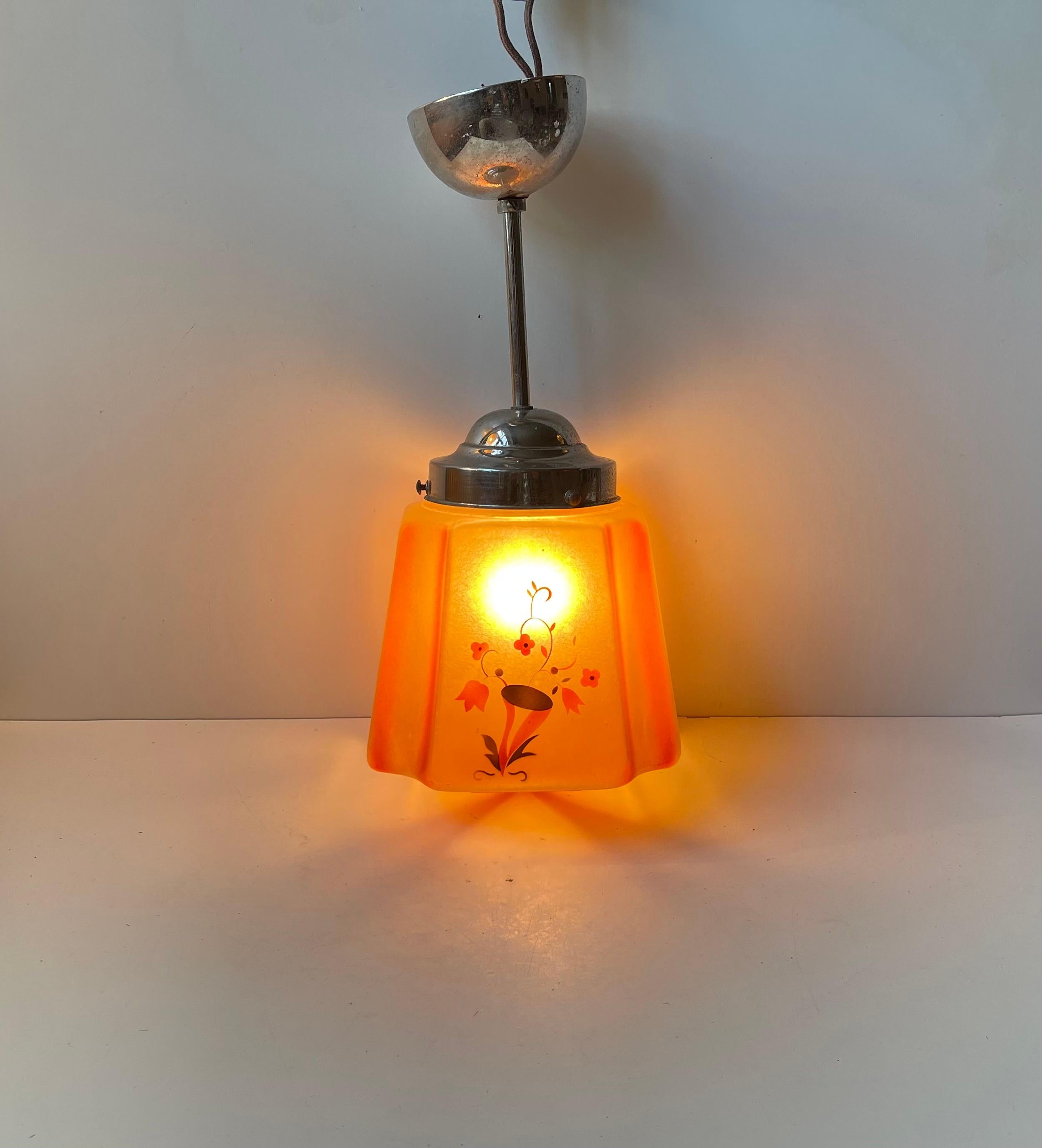 Salmon Colored Art Deco Pendant Lamp in Nickel & Glass, 1930s In Good Condition For Sale In Esbjerg, DK