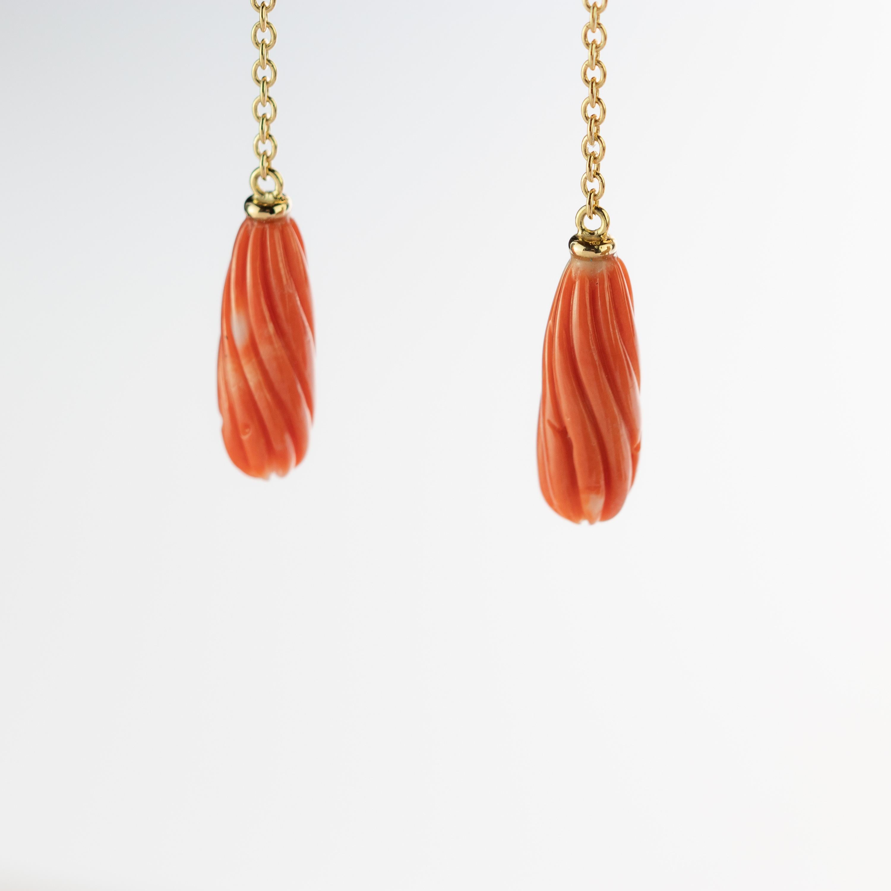 Women's Salmon Natural Coral Carved Long Drop 18 Karat Gold Dangle Deco Intini Earrings For Sale