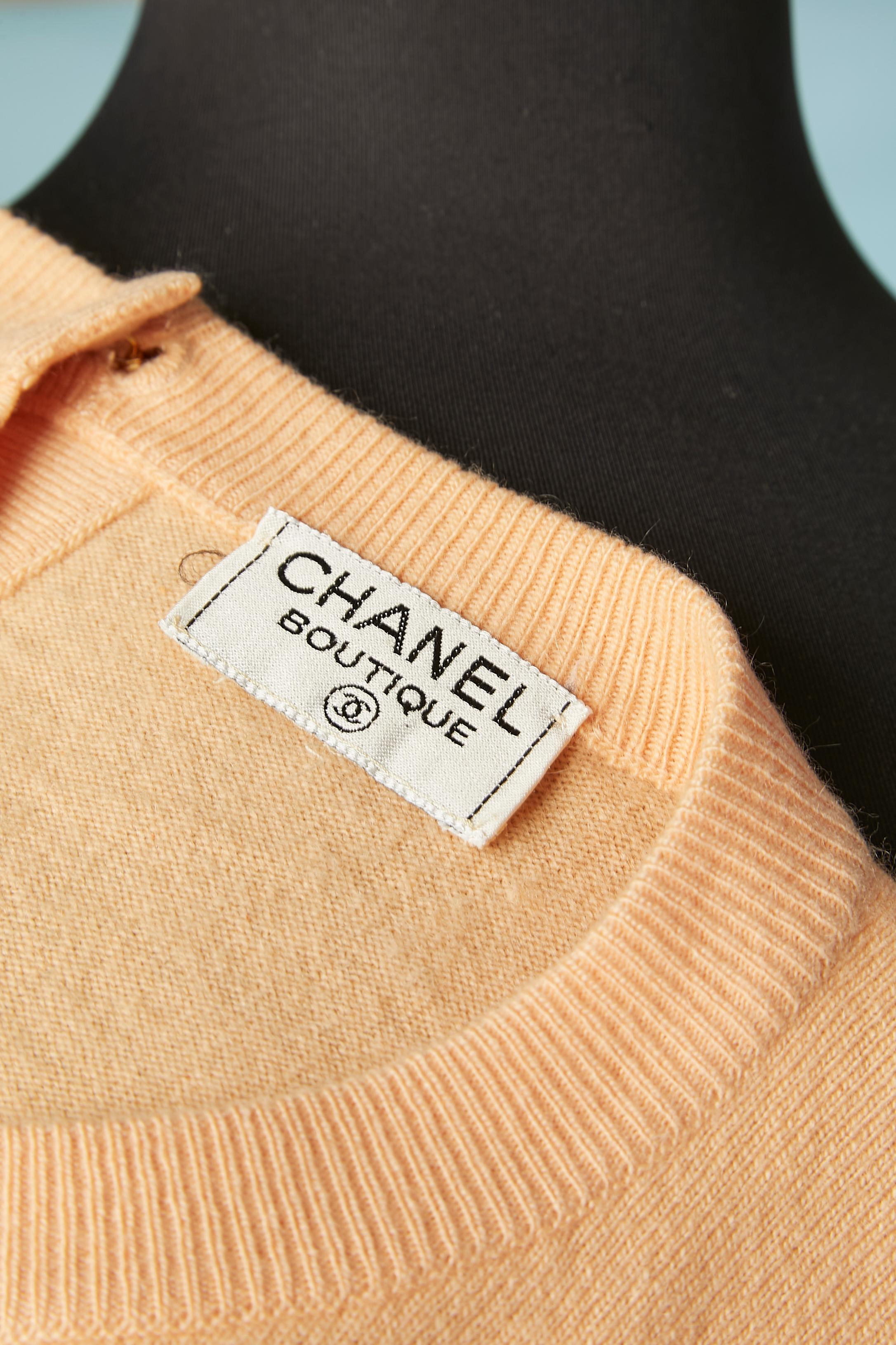 Salmon pink cashmere sweater with short sleeves CHANEL Boutique  For Sale 2