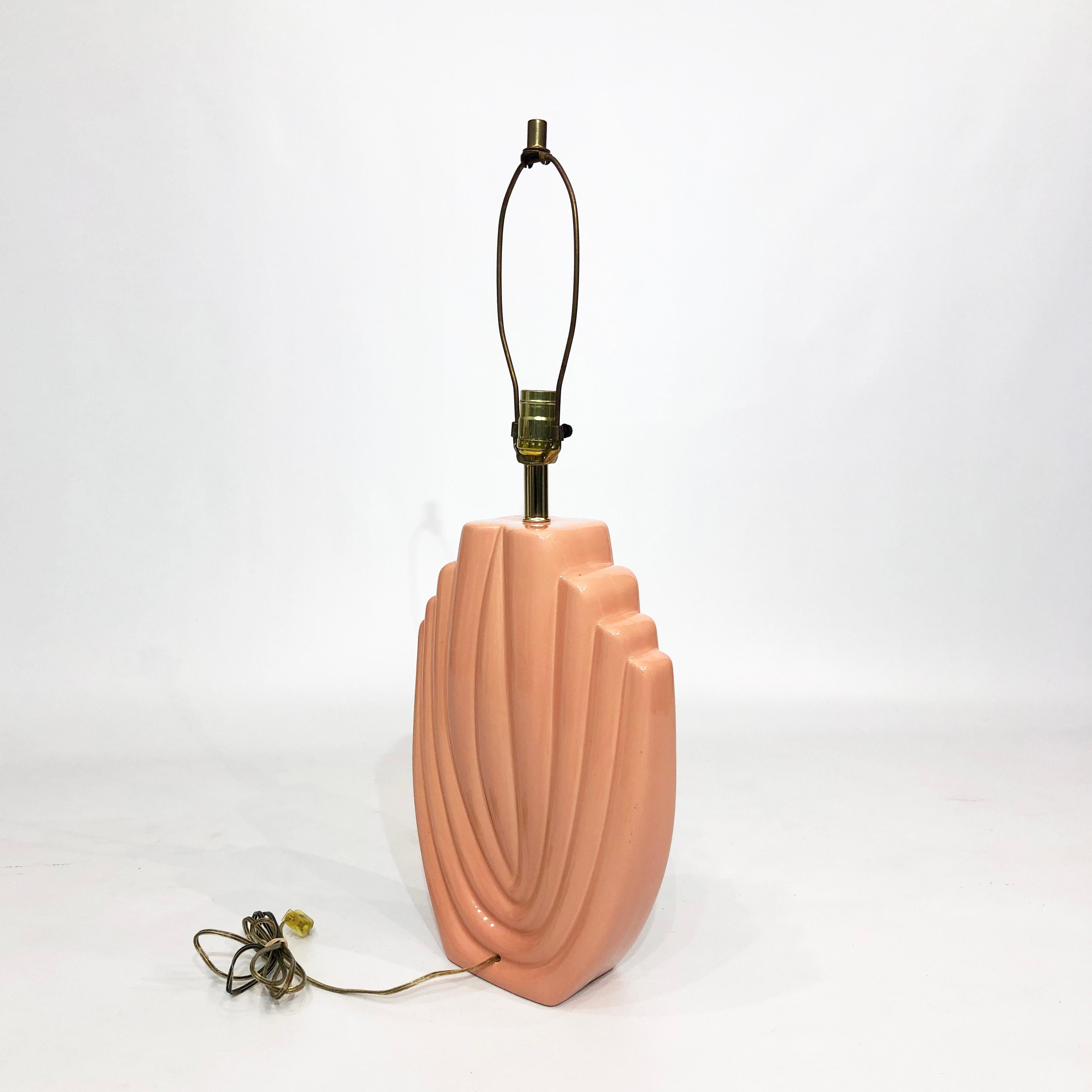 Salmon Pink Ceramic Table Lamp 1970s Art Deco Style Hollywood Regency Pastel For Sale 3