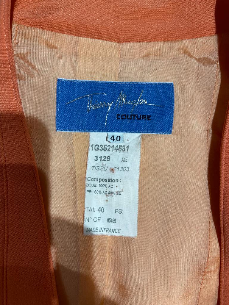 Salmon pink skirt suit with cut-work Thierry Mugler Couture For Sale 4