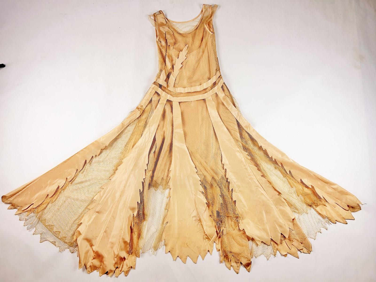 Abito Couture in taffetà salmone e maglia di seta di Martial et Armand - Pari C. 1930 in vendita 9
