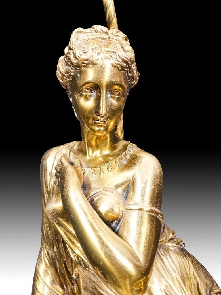 Lammholz-Tischlampe aus vergoldeter Bronze, 19. Jahrhundert im Zustand „Gut“ im Angebot in Madrid, ES