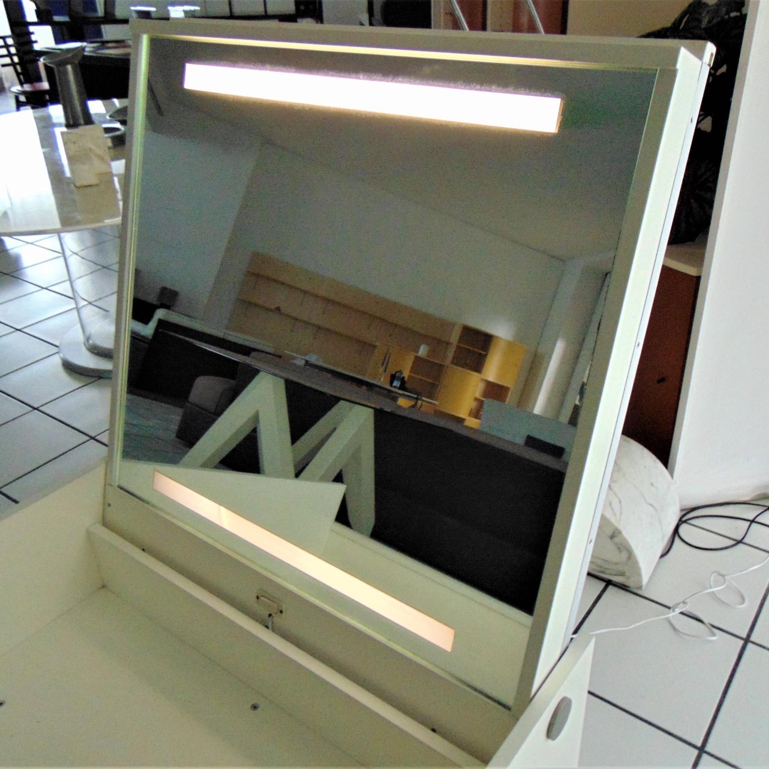 1967 Salocchi White Mirrored Vanity with Light and Tilting Top Sormani, Italy For Sale 9