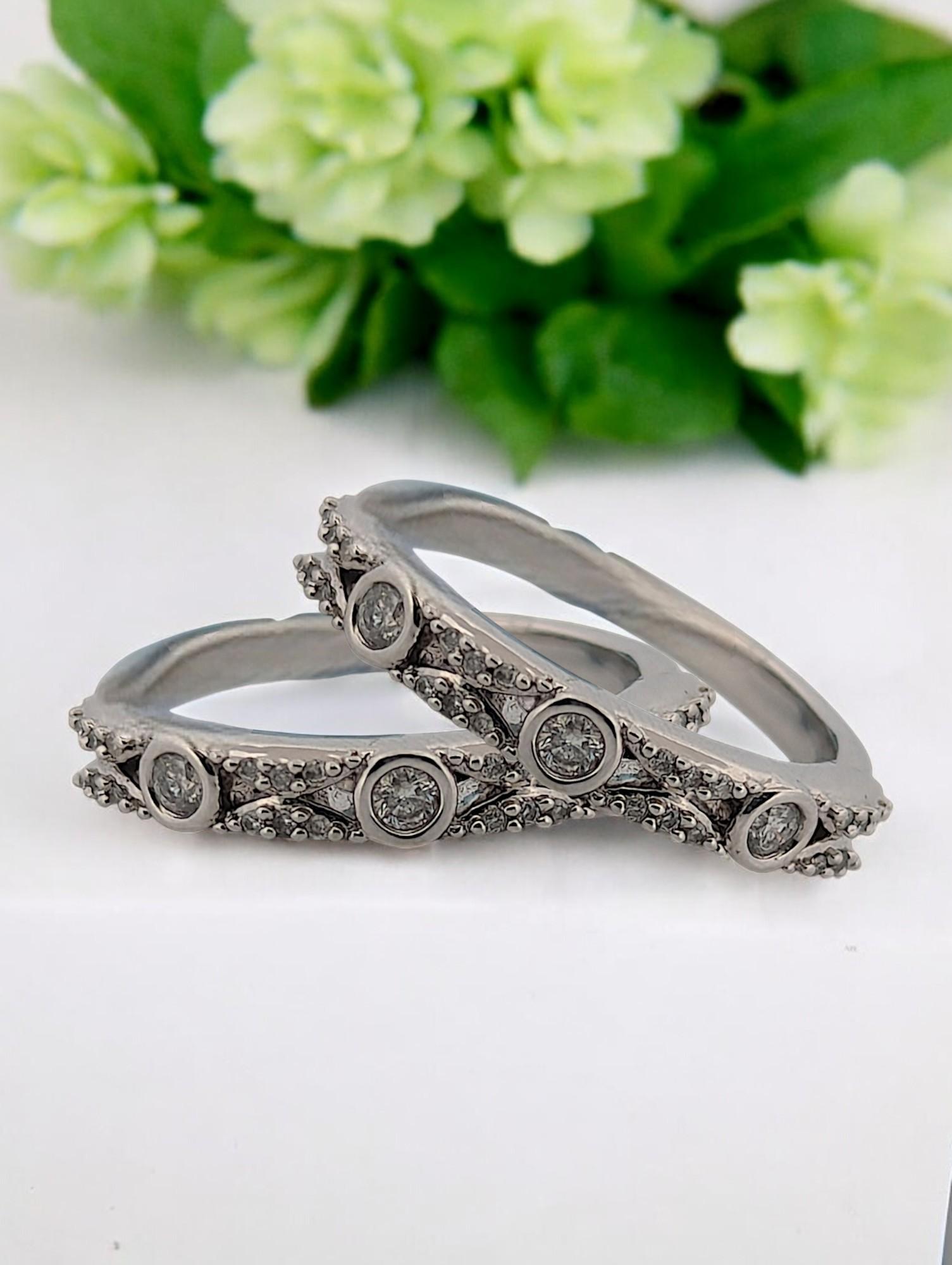 Round Cut Salome  10K White Gold Diamond Ring, 0.25 CT Diamond, Size 6.75, Dainty Engagem For Sale