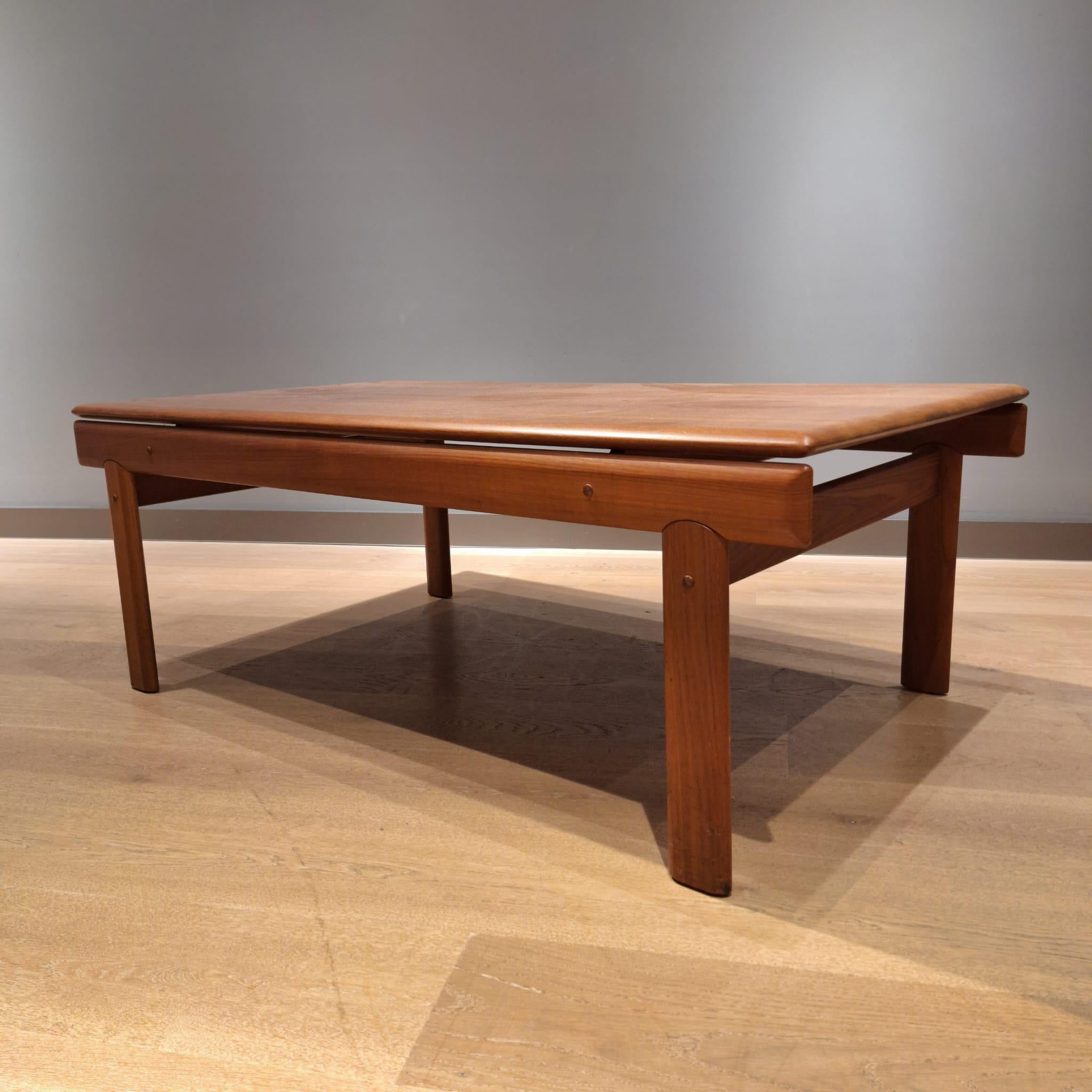 Salon table for Bramin, 1960s For Sale 3