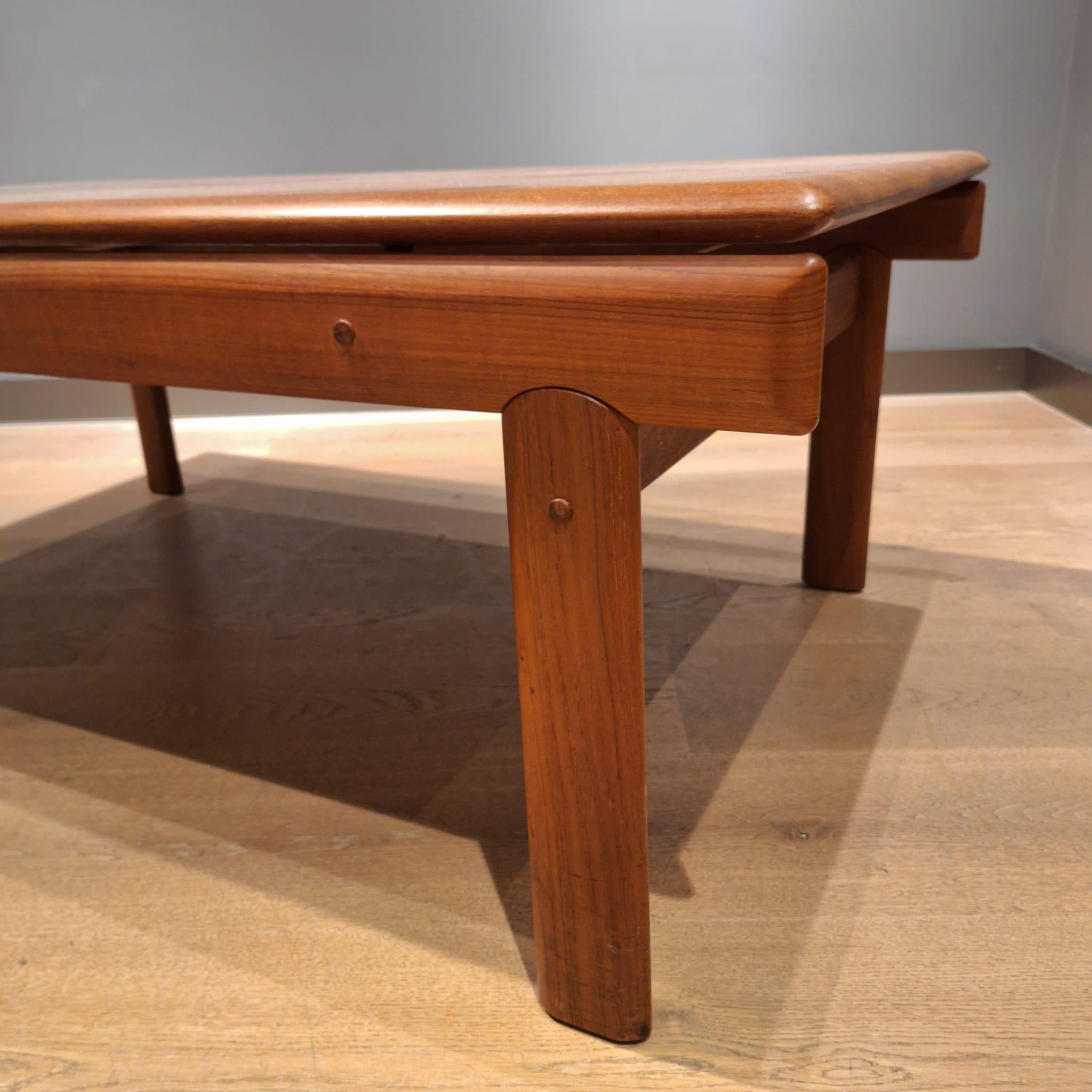 Salon table for Bramin, 1960s For Sale 4