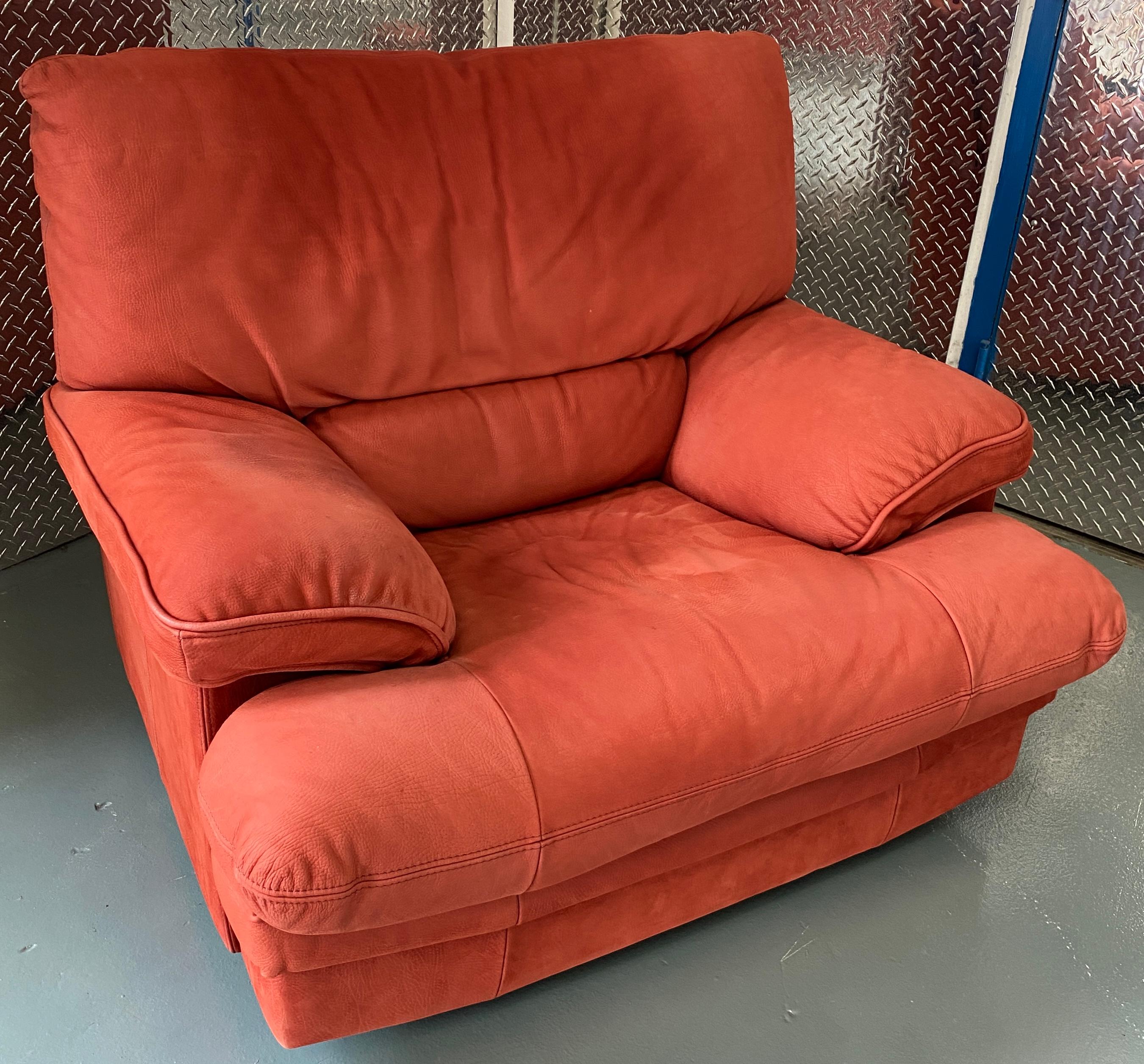 Modern Salotti Italian Leather 2 Seater Sofa and Lounge Chair Set