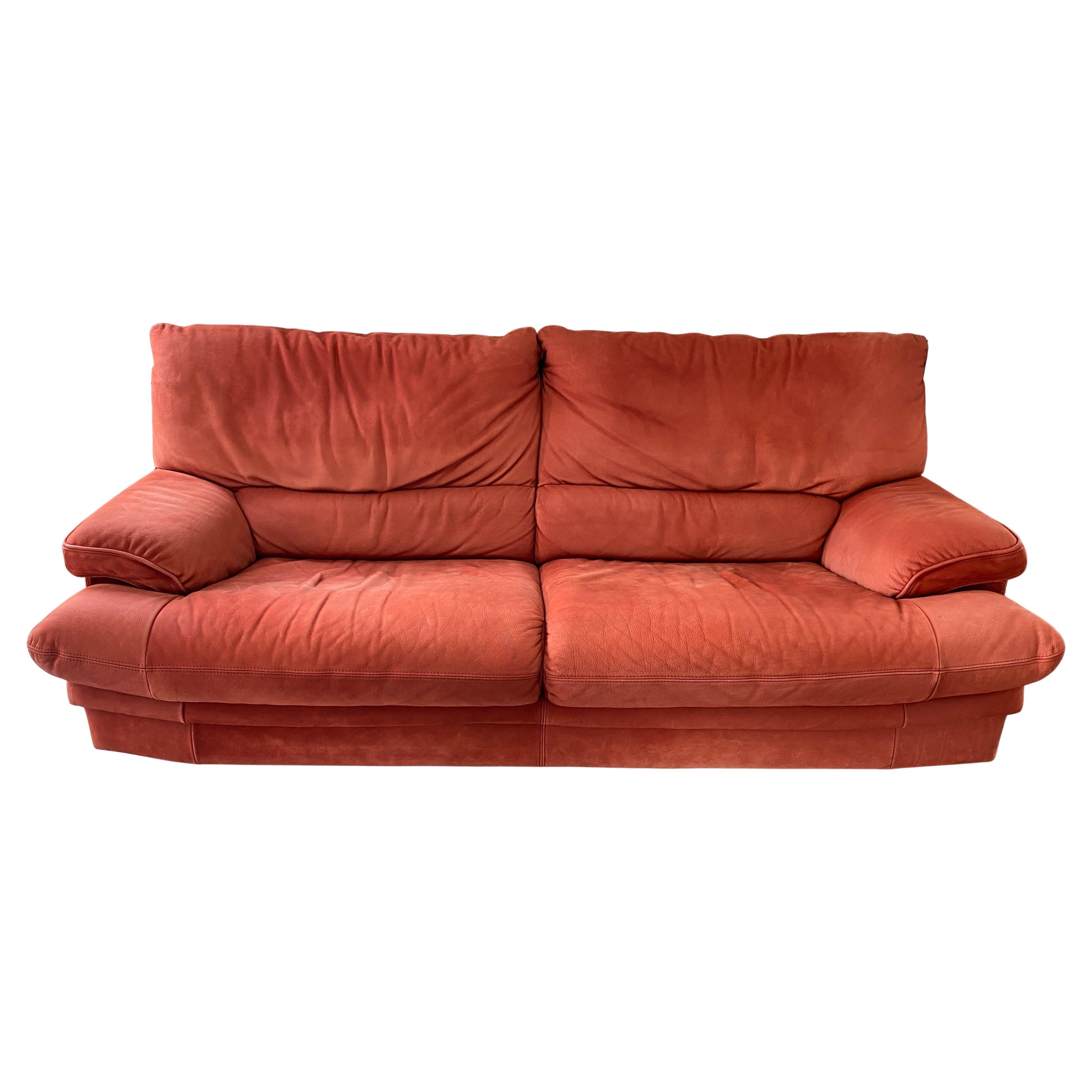 Great find, very good vintage condition. Priced to sell, need space for new inventory. 

1990s Calia Salotti designed leather 2 seater sofa and lounge chair set. 
Provenance: Smoke-free and pet-free Miami estate. 

Exude sophistication with this