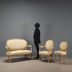 Salottino Neoclassico Italia Fine XIX Secolo in legno dorato e tessuto panna