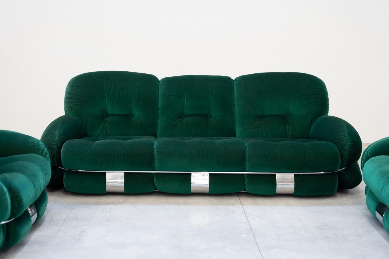 Salotto, 2 poltrone e divano 3 posti, Modello OKAY, Adriano Piazzesi, 1970 For Sale 5