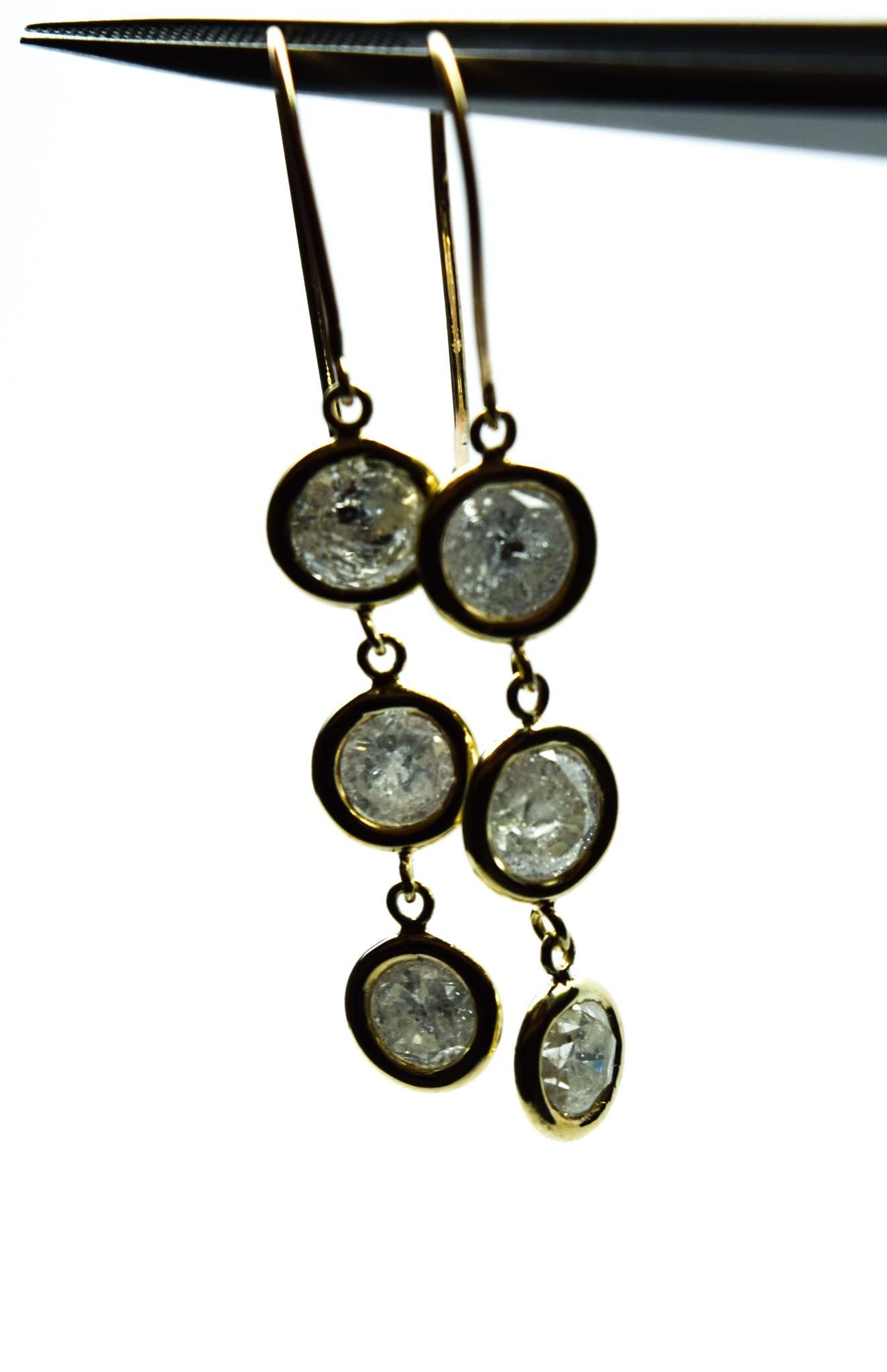 Salt and pepper diamond earrings 4ct diamond earrings dangling 14KT gold In New Condition For Sale In Boca Raton, FL