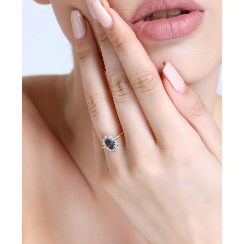 Modern Salt And Pepper Diamond Halo 1.17ct Ring For Sale