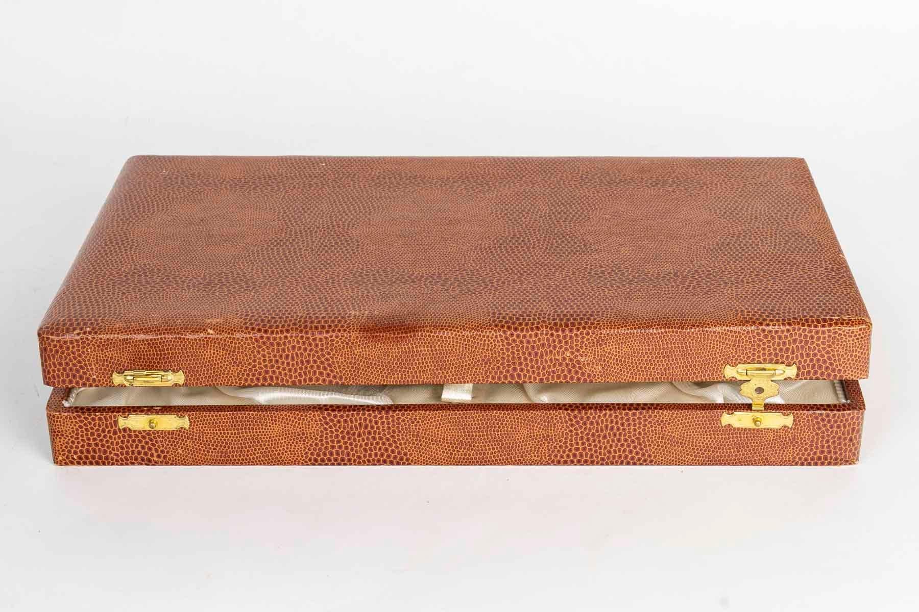 Juego de Salero y Pimentero y Mantequera en su Caja, Siglo XX. Francés en venta