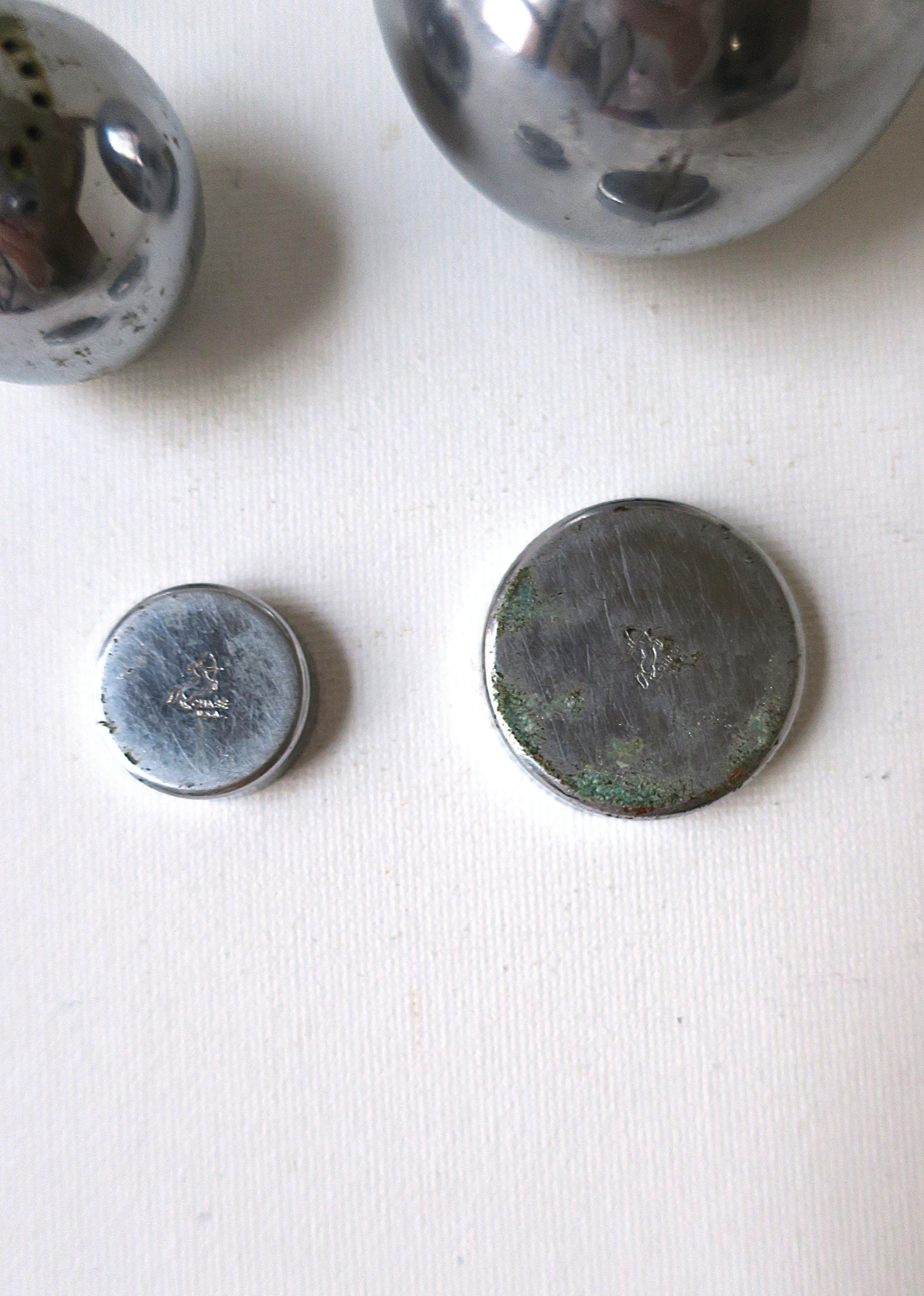 Salt and Pepper Shakers, Modern, Russel Wright for Chase, 1935 im Angebot 4