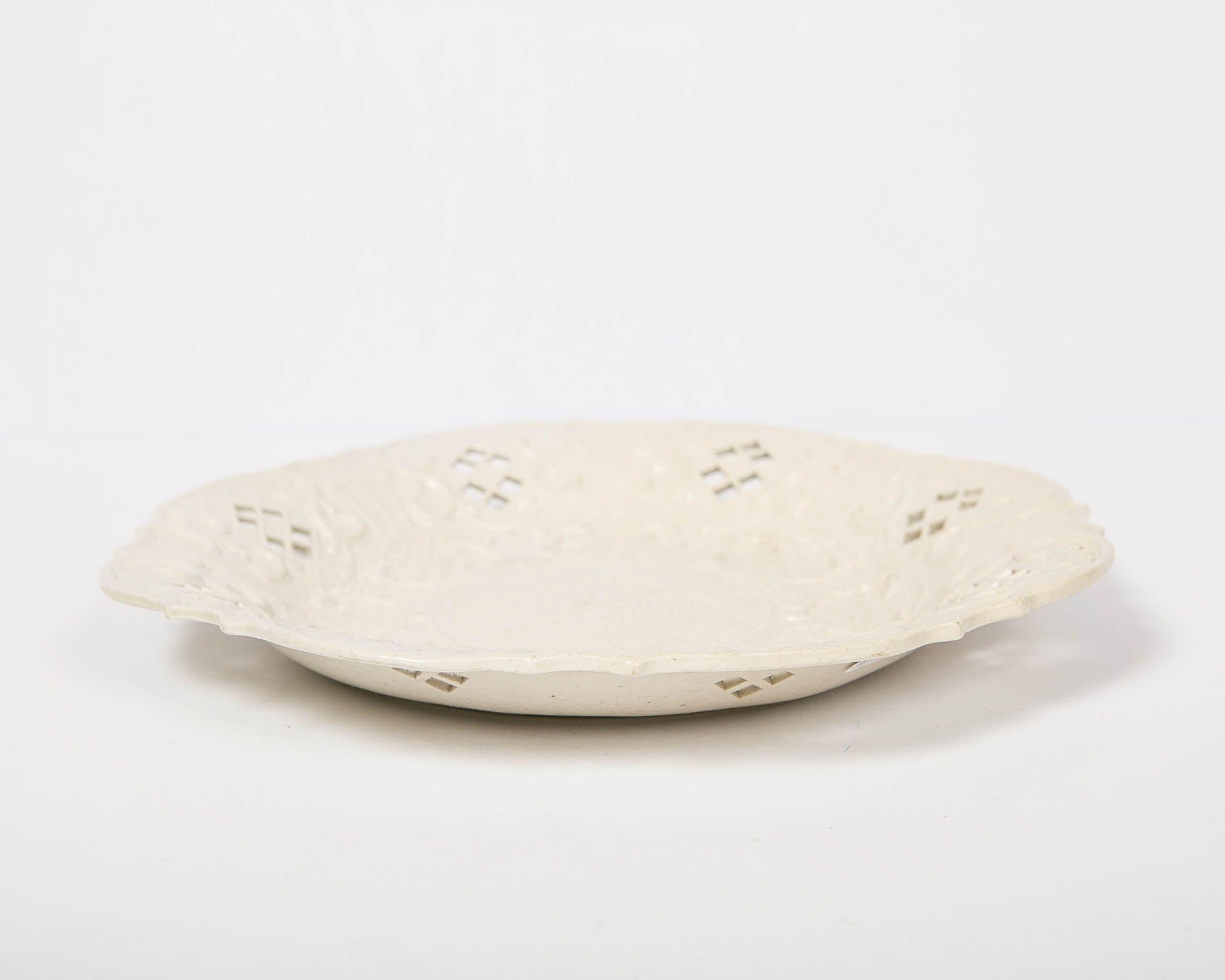 Salt-Glazed Dish Made in England, circa 1765 2