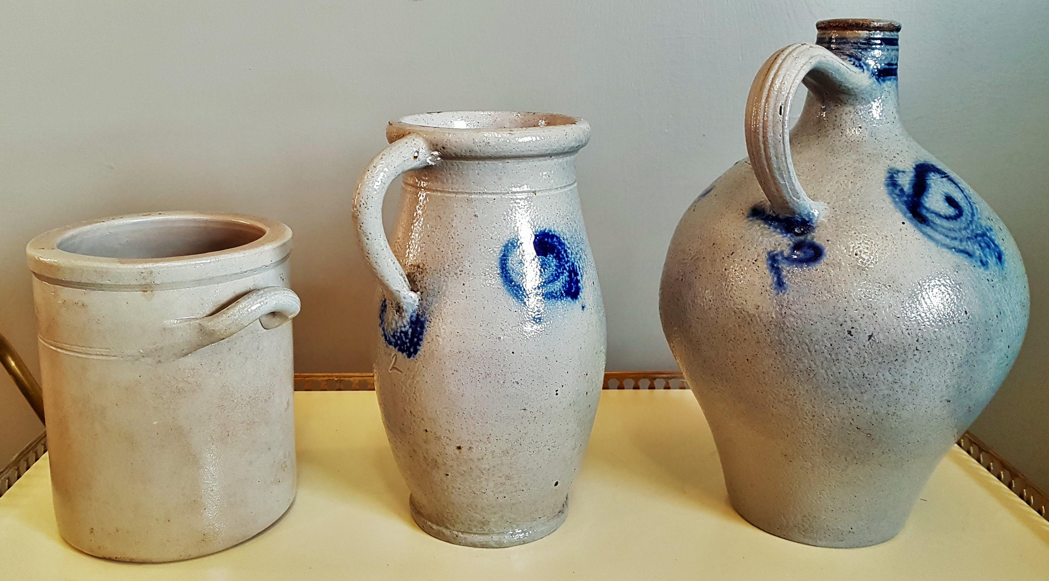 Poterie crocks du 19ème siècle bleu et gris émaillé au sel Bon état - En vente à Saarbruecken, DE