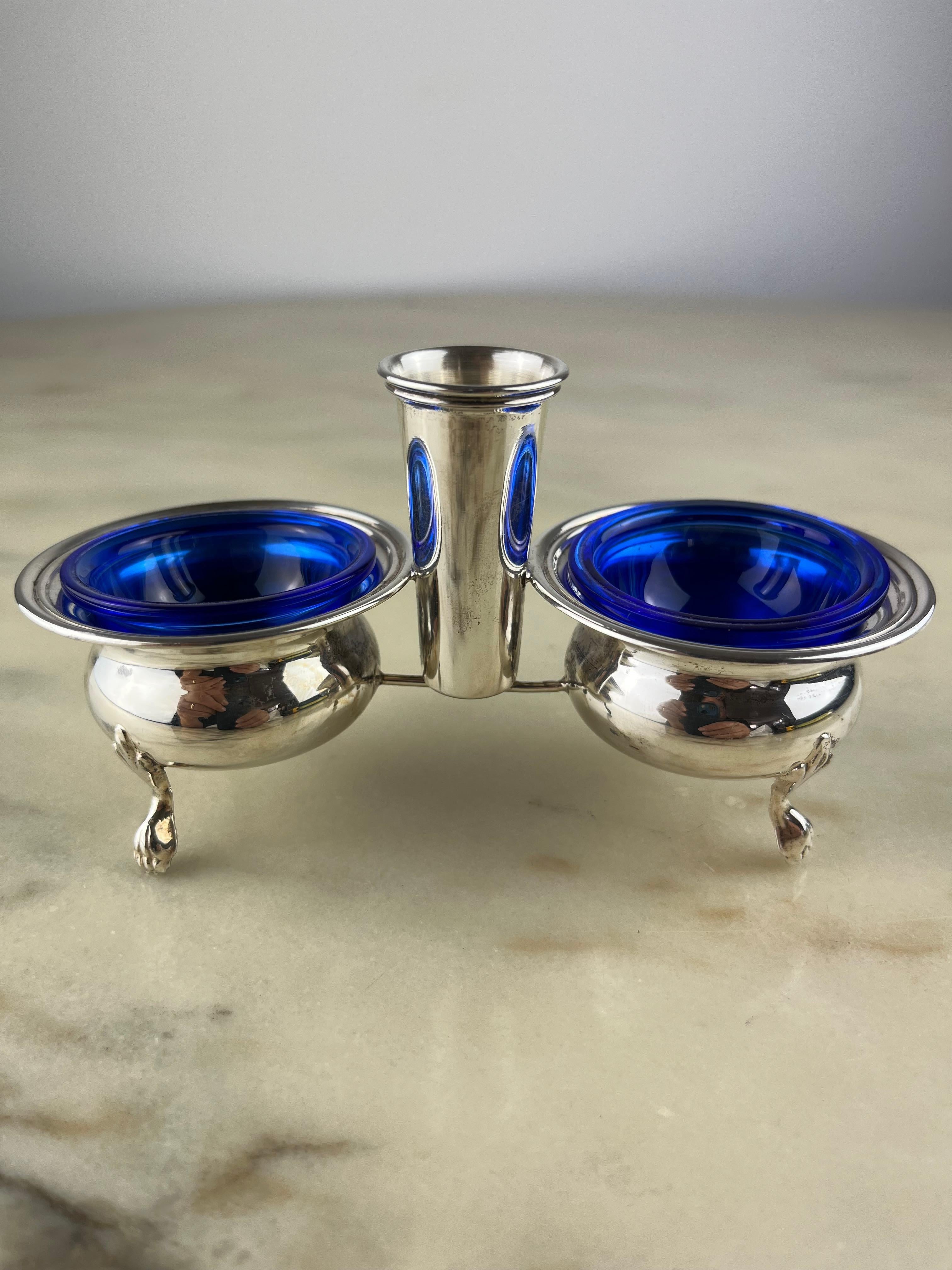Salt/pepper/toothpick set in 800 silver and crystal, Italy, 1990
Intact, never used. Small signs of ageing.
Regularly stamped with state marks.
Found in a noble apartment.