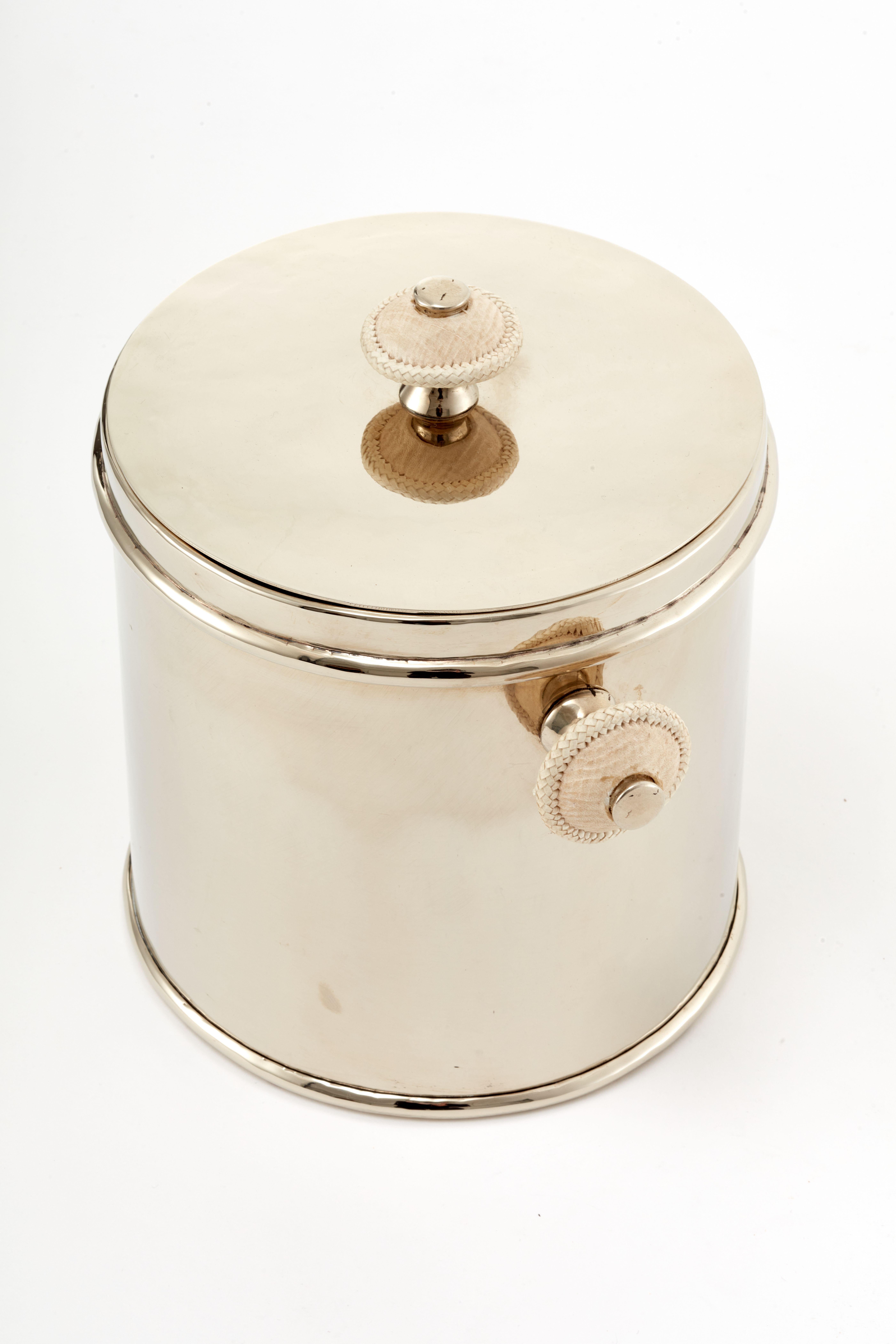 Polished Salta Leather Ice Bucket, Alcapa Silver & Goat Leather For Sale