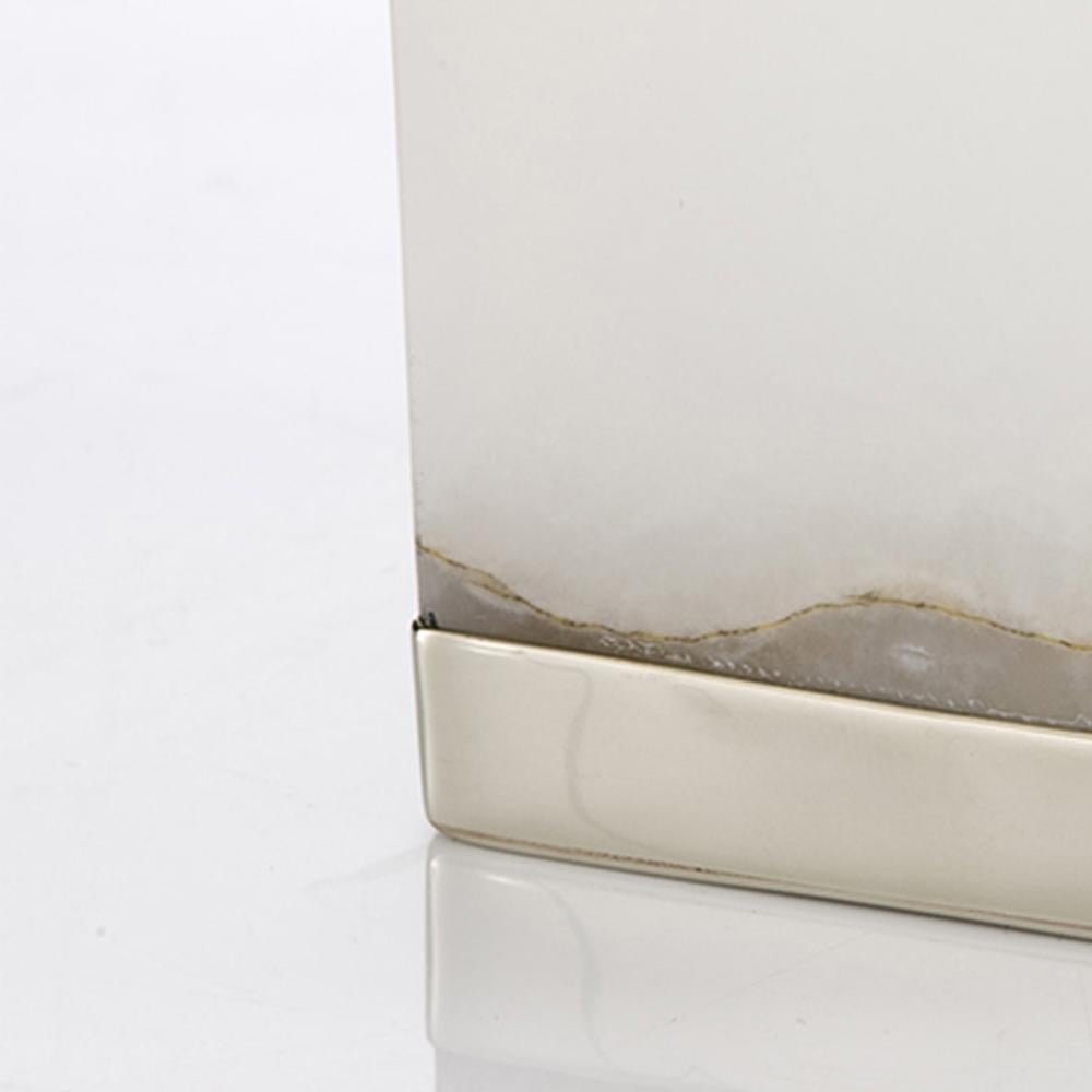 Organico moderno Faro quadrato medio SALTA, argento alpaca e pietra di onice naturale color crema in vendita